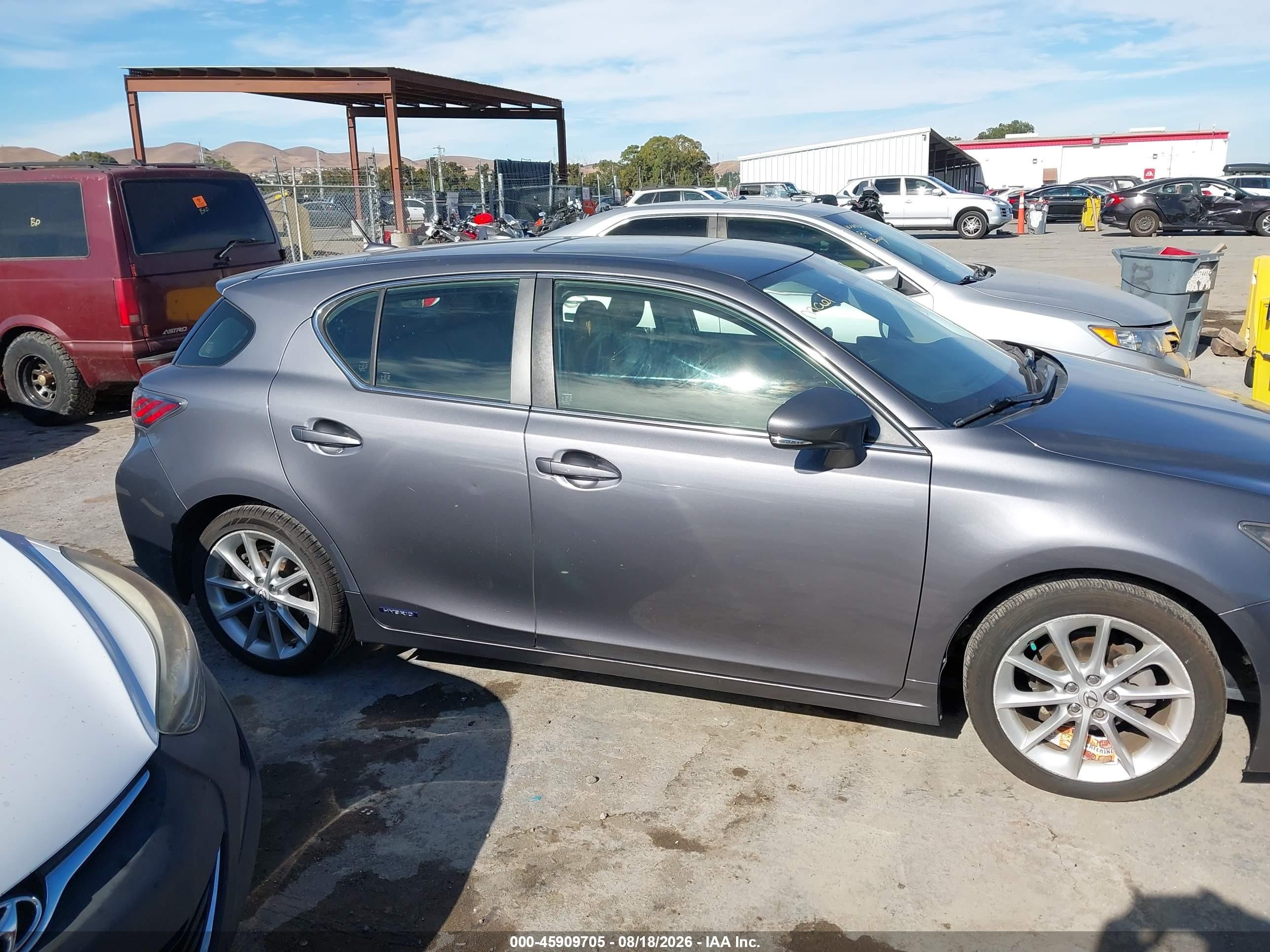 2013 Lexus Ct 200h   Gray vin: JTHKD5BH5D2133276