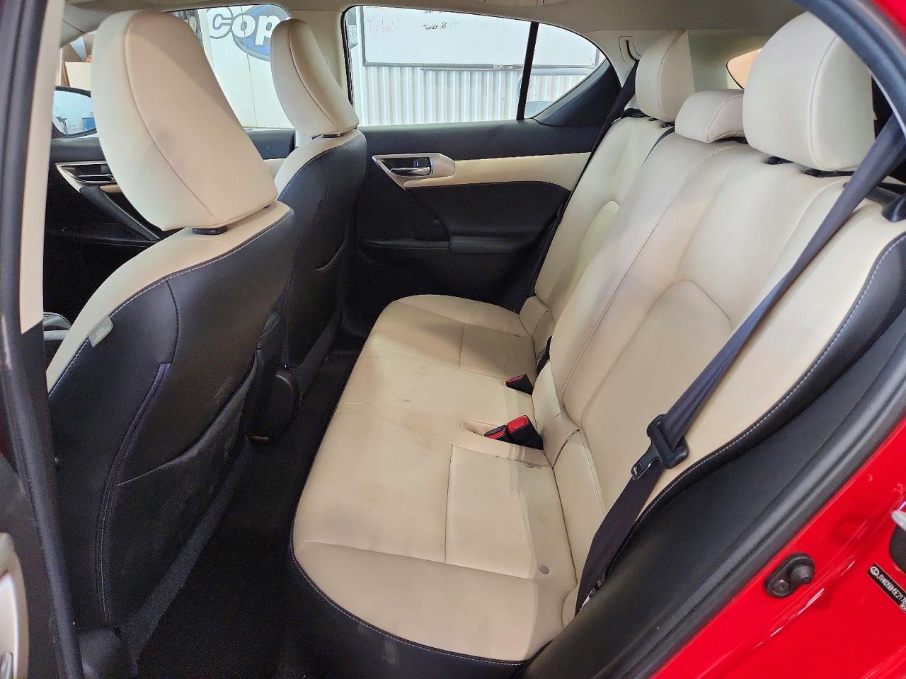 2014 Lexus Ct 200 Red vin: JTHKD5BH5E2178543