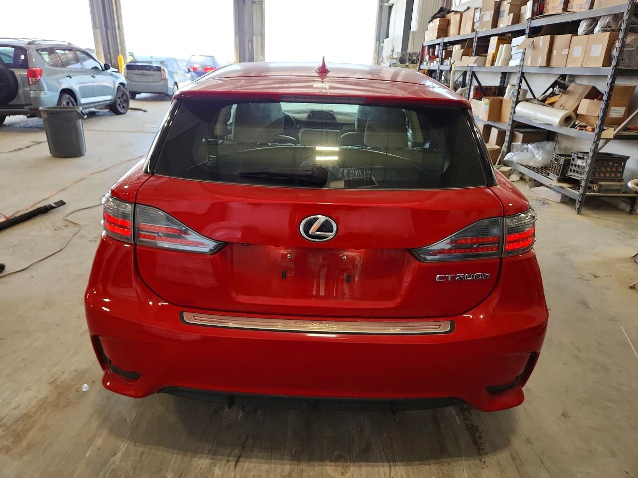 2014 Lexus Ct 200 Red vin: JTHKD5BH5E2178543