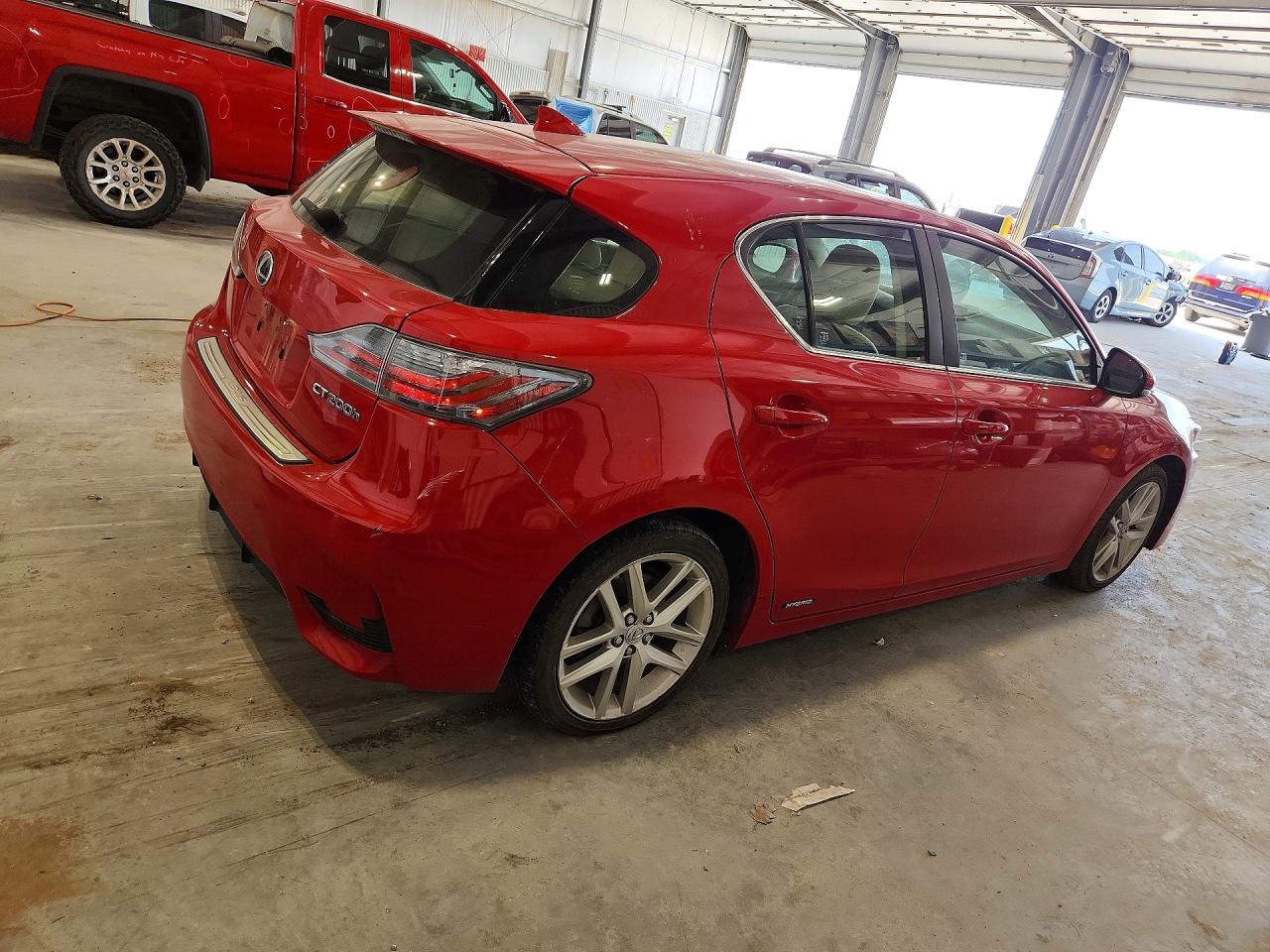 2014 Lexus Ct 200 Red vin: JTHKD5BH5E2178543