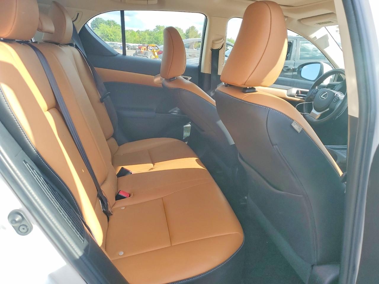 2015 Lexus Ct 200 White vin: JTHKD5BH5F2217262