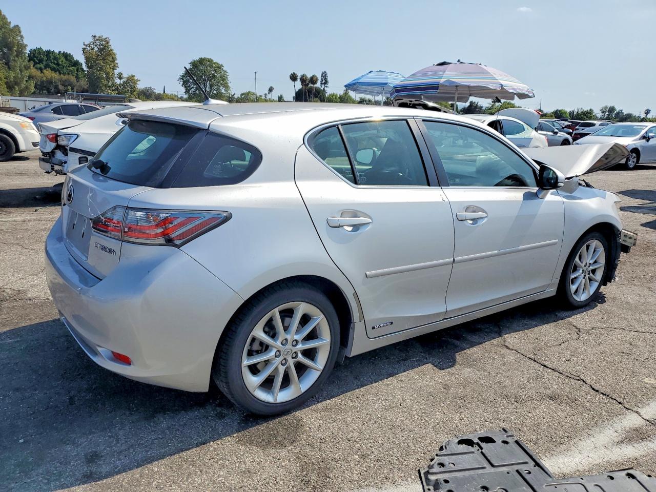 2011 Lexus Ct 200 Silver vin: JTHKD5BH6B2005304