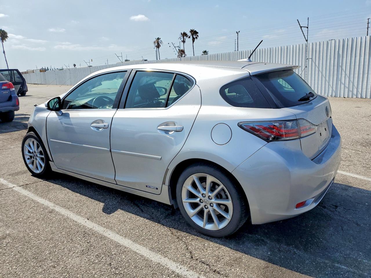 2011 Lexus Ct 200 Silver vin: JTHKD5BH6B2005304