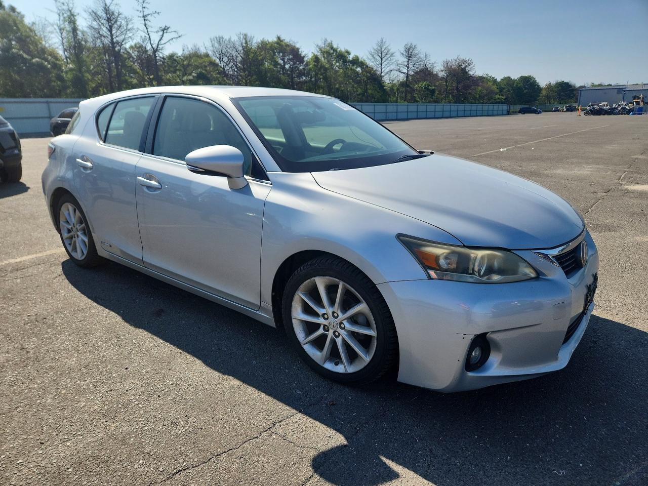 2011 Lexus Ct 200 Silver vin: JTHKD5BH6B2020465