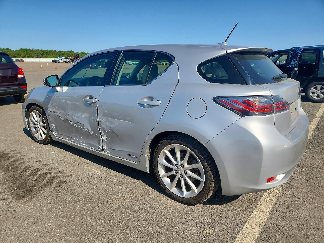 2011 Lexus Ct 200 Silver vin: JTHKD5BH6B2020465