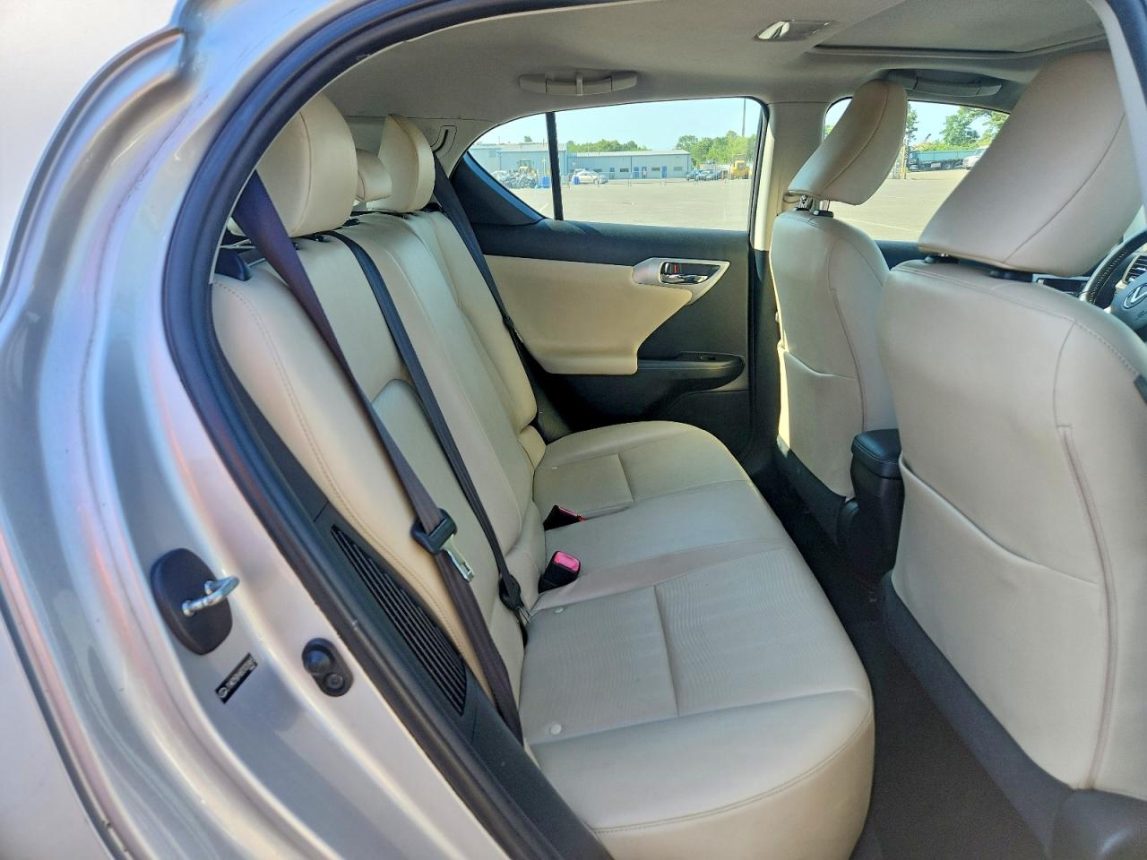 2011 Lexus Ct 200 Silver vin: JTHKD5BH6B2020465