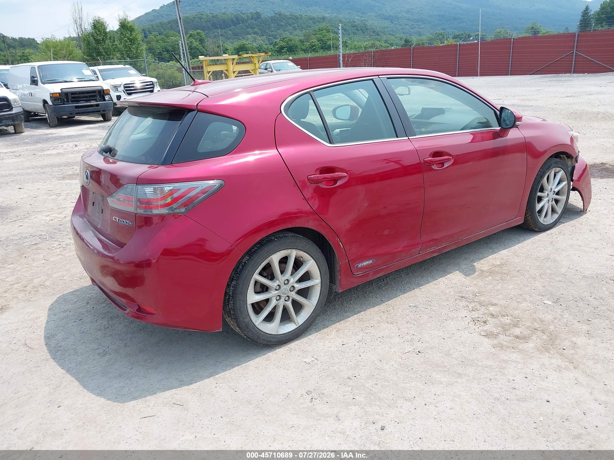 2011 Lexus Ct 200h Premium Red vin: JTHKD5BH6B2022927