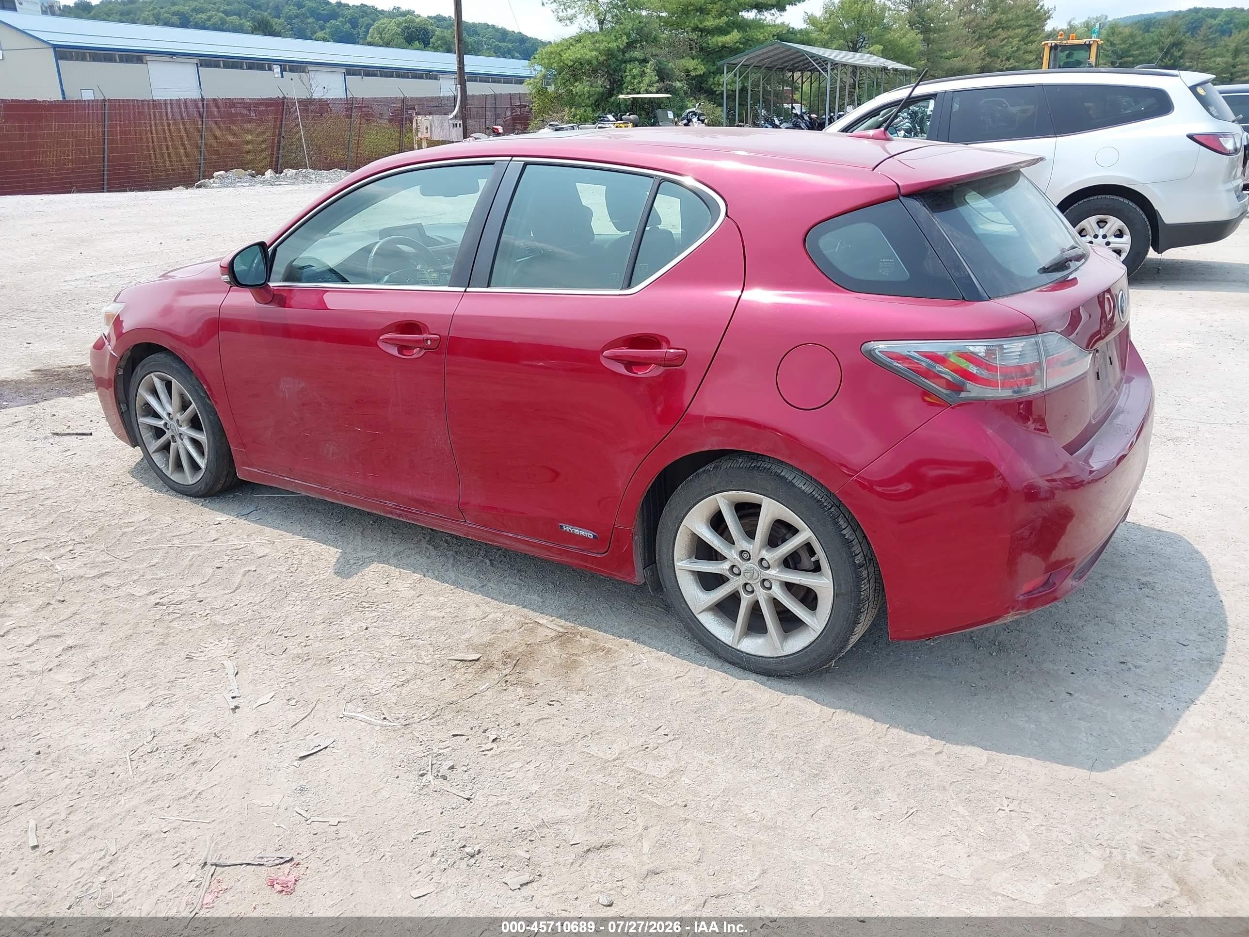 2011 Lexus Ct 200h Premium Red vin: JTHKD5BH6B2022927
