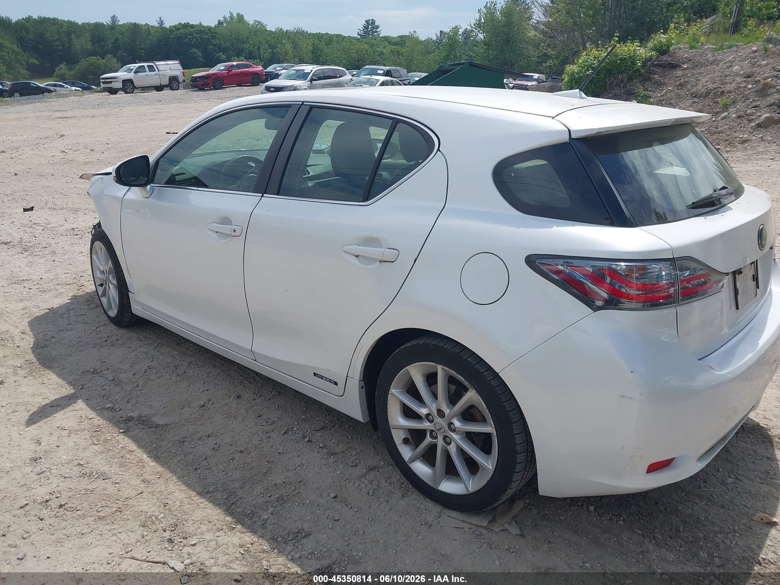 2011 Lexus Ct 200h Premium Белый vin: JTHKD5BH6B2044278