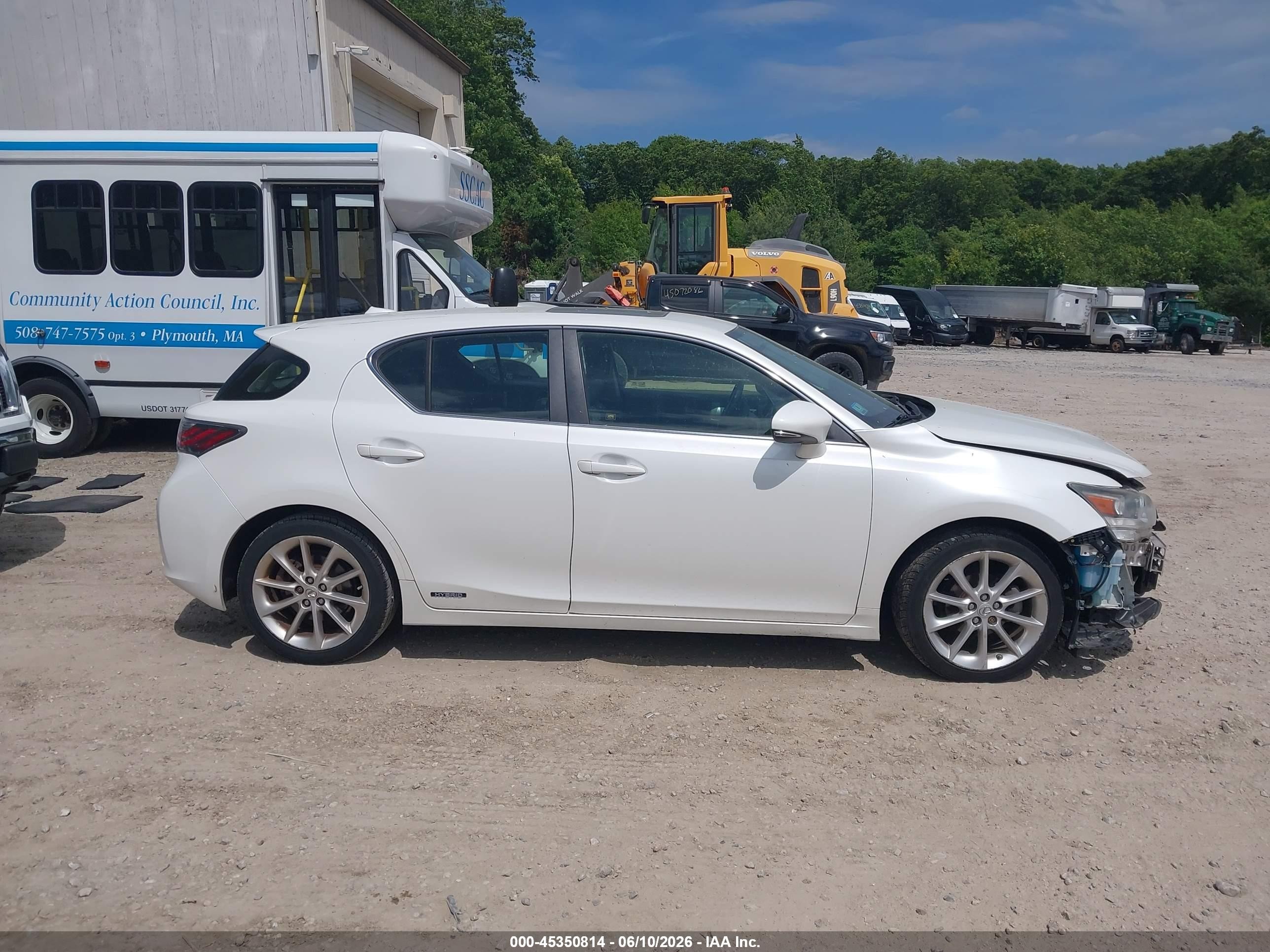 2011 Lexus Ct 200h Premium Белый vin: JTHKD5BH6B2044278