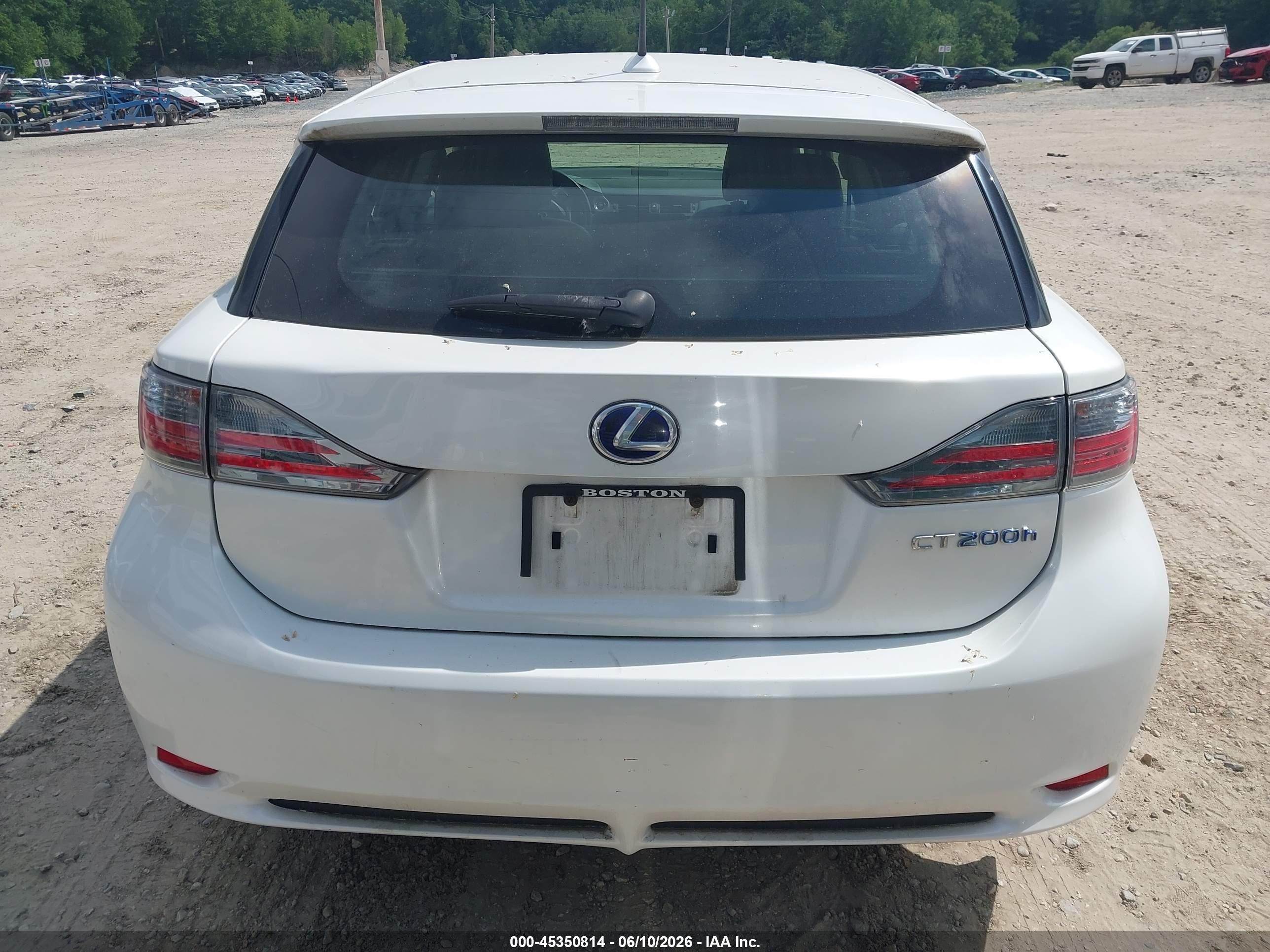 2011 Lexus Ct 200h Premium Белый vin: JTHKD5BH6B2044278
