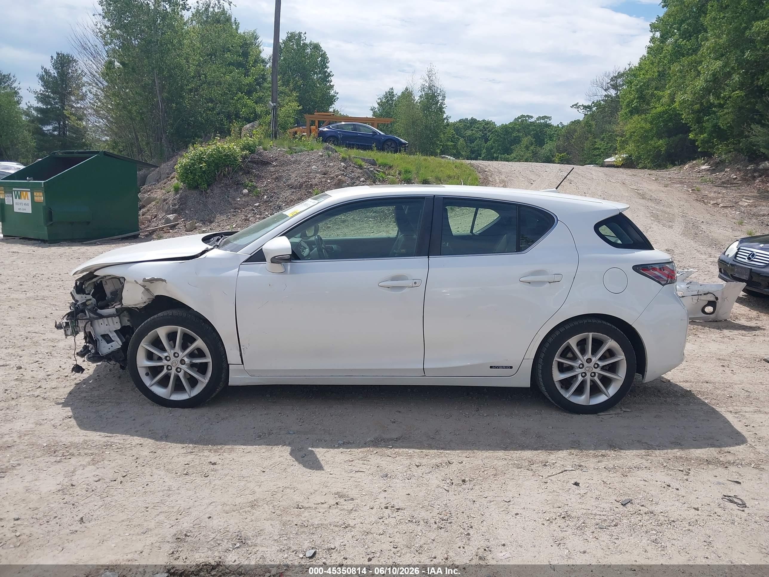 2011 Lexus Ct 200h Premium Белый vin: JTHKD5BH6B2044278