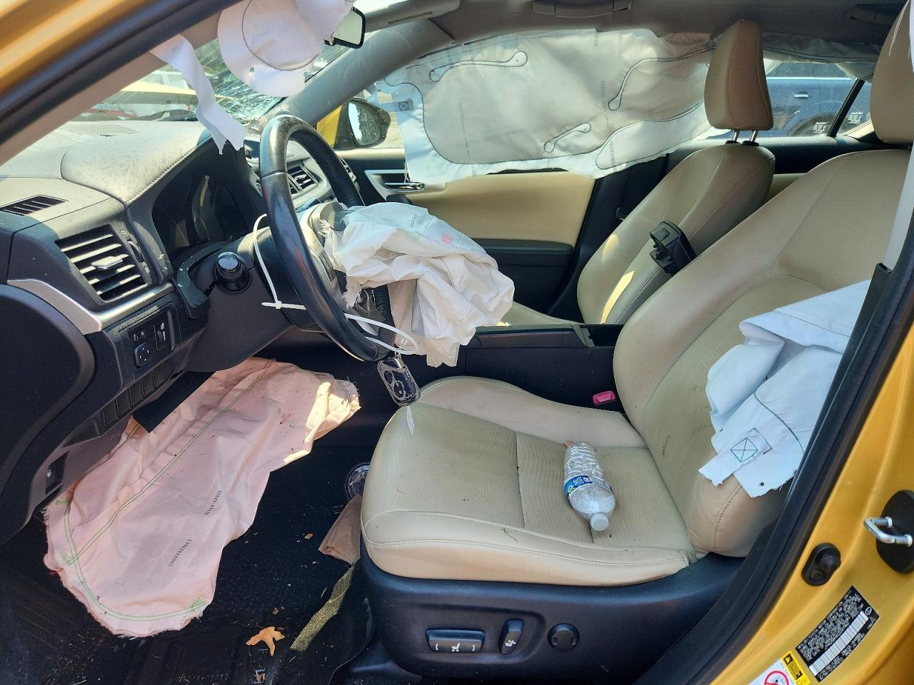 2012 Lexus Ct 200 Yellow vin: JTHKD5BH6C2047960