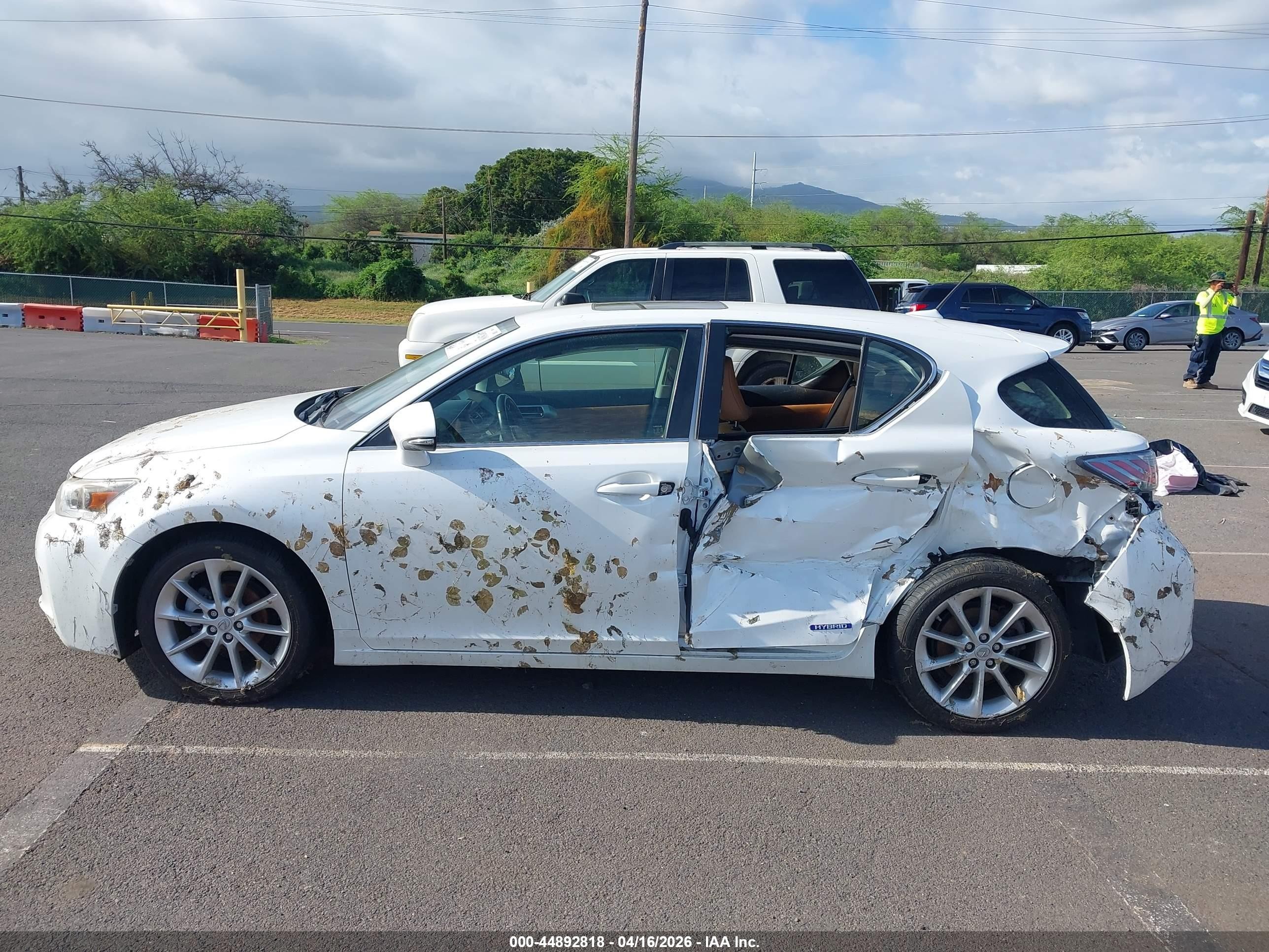2012 Lexus Ct 200h Premium Белый vin: JTHKD5BH6C2103637