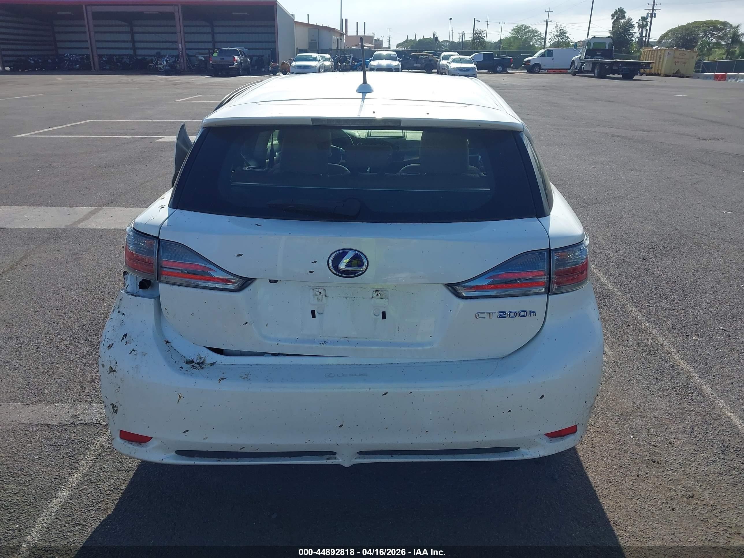 2012 Lexus Ct 200h Premium Белый vin: JTHKD5BH6C2103637