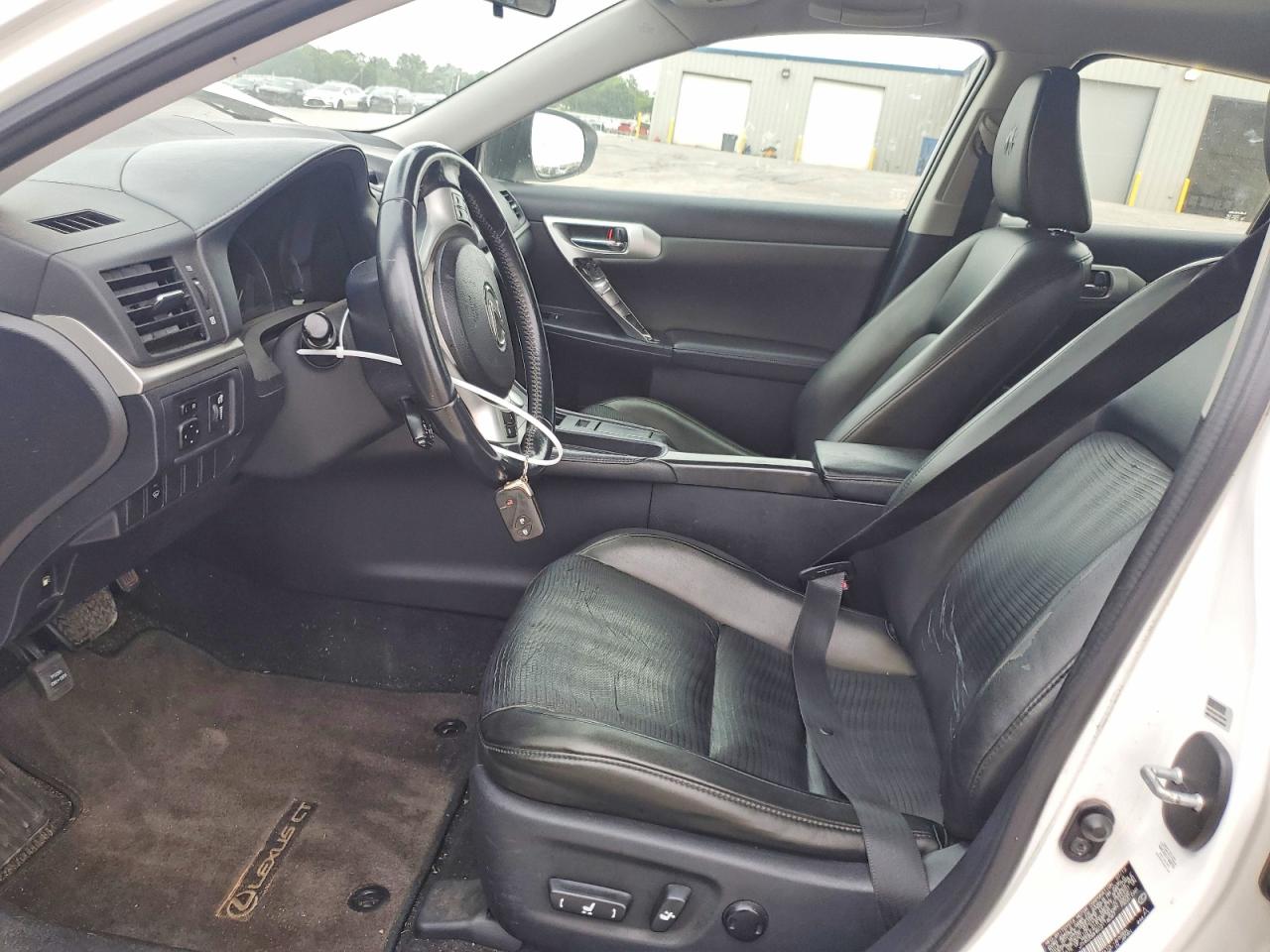 2012 Lexus Ct 200 White vin: JTHKD5BH6C2118087