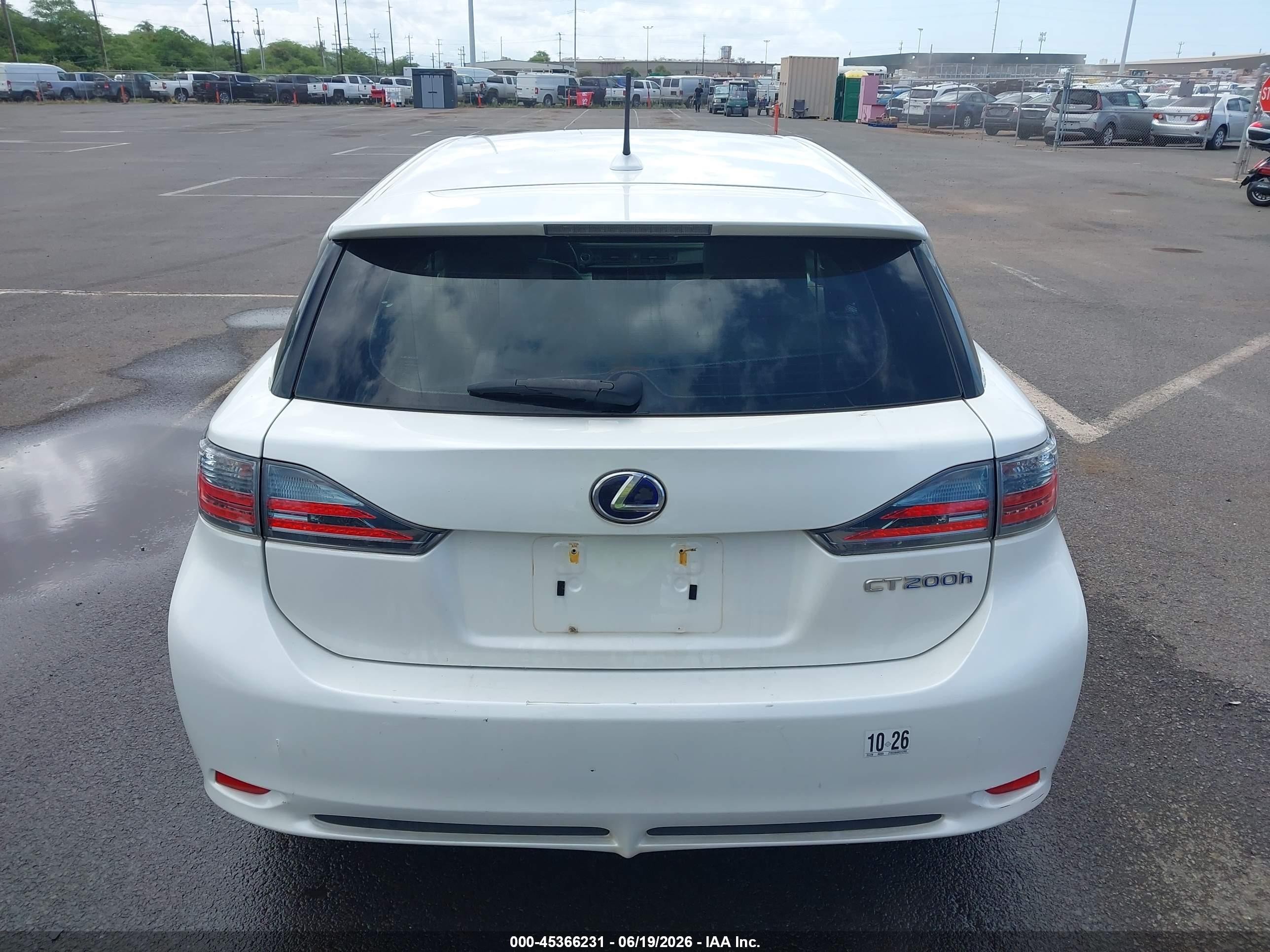 2013 Lexus Ct 200h White vin: JTHKD5BH6D2122982