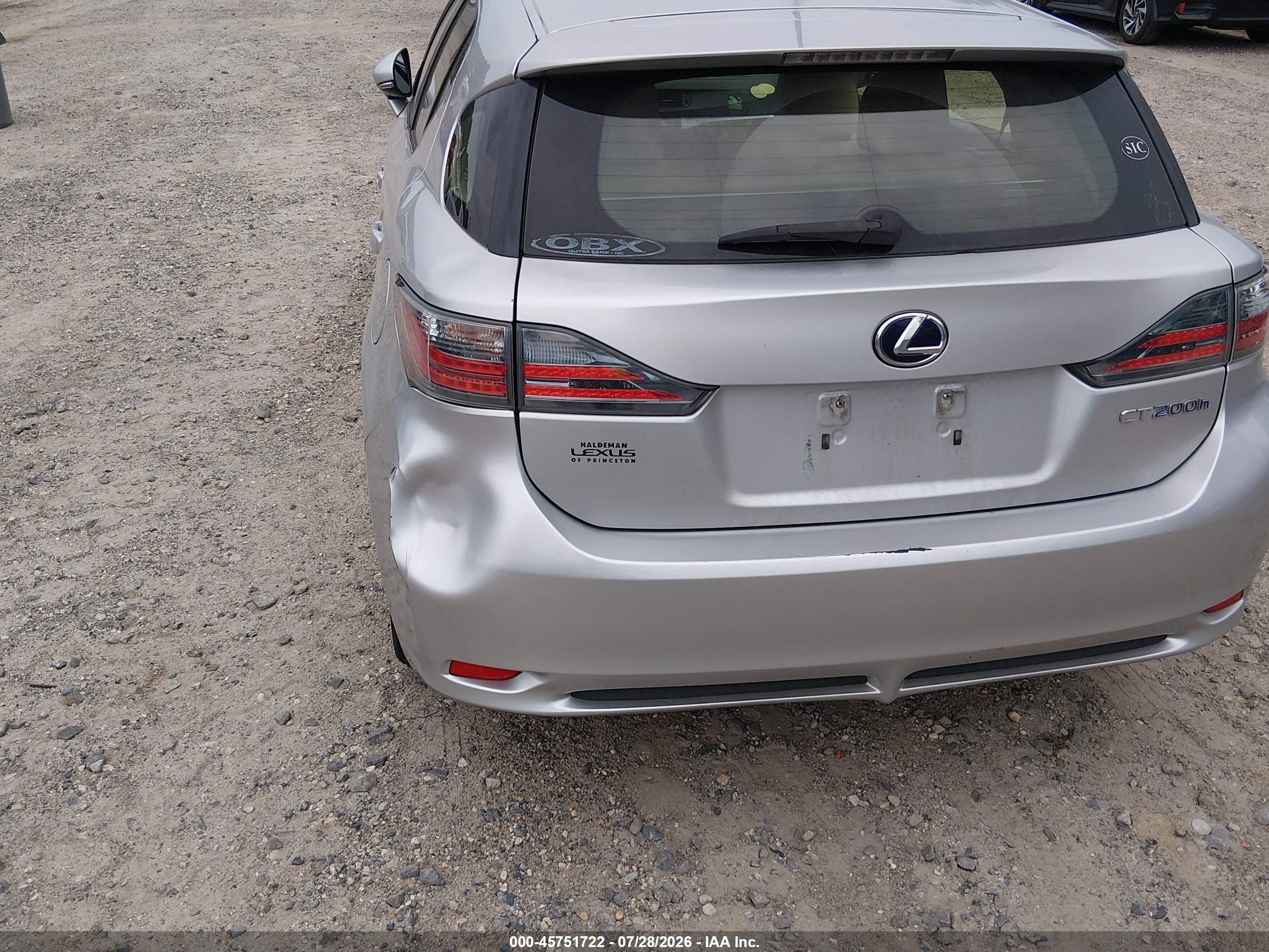 2013 Lexus Ct 200h   Silver vin: JTHKD5BH6D2152743