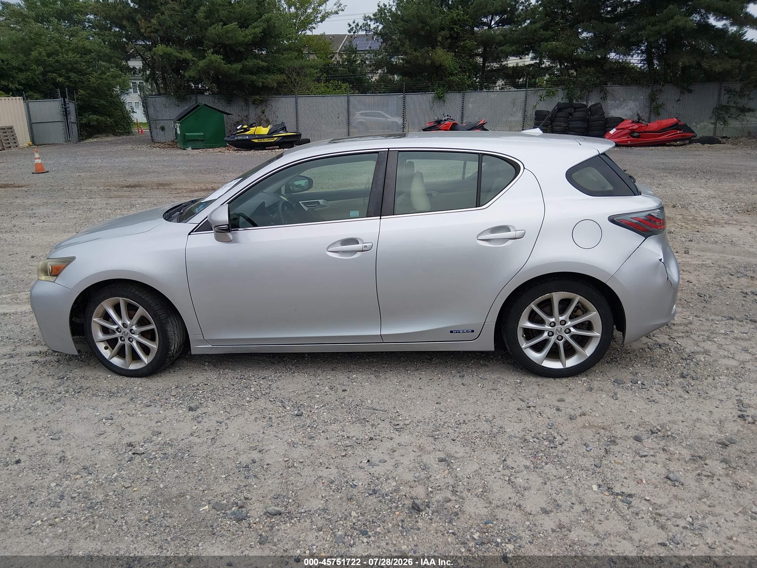 2013 Lexus Ct 200h   Silver vin: JTHKD5BH6D2152743