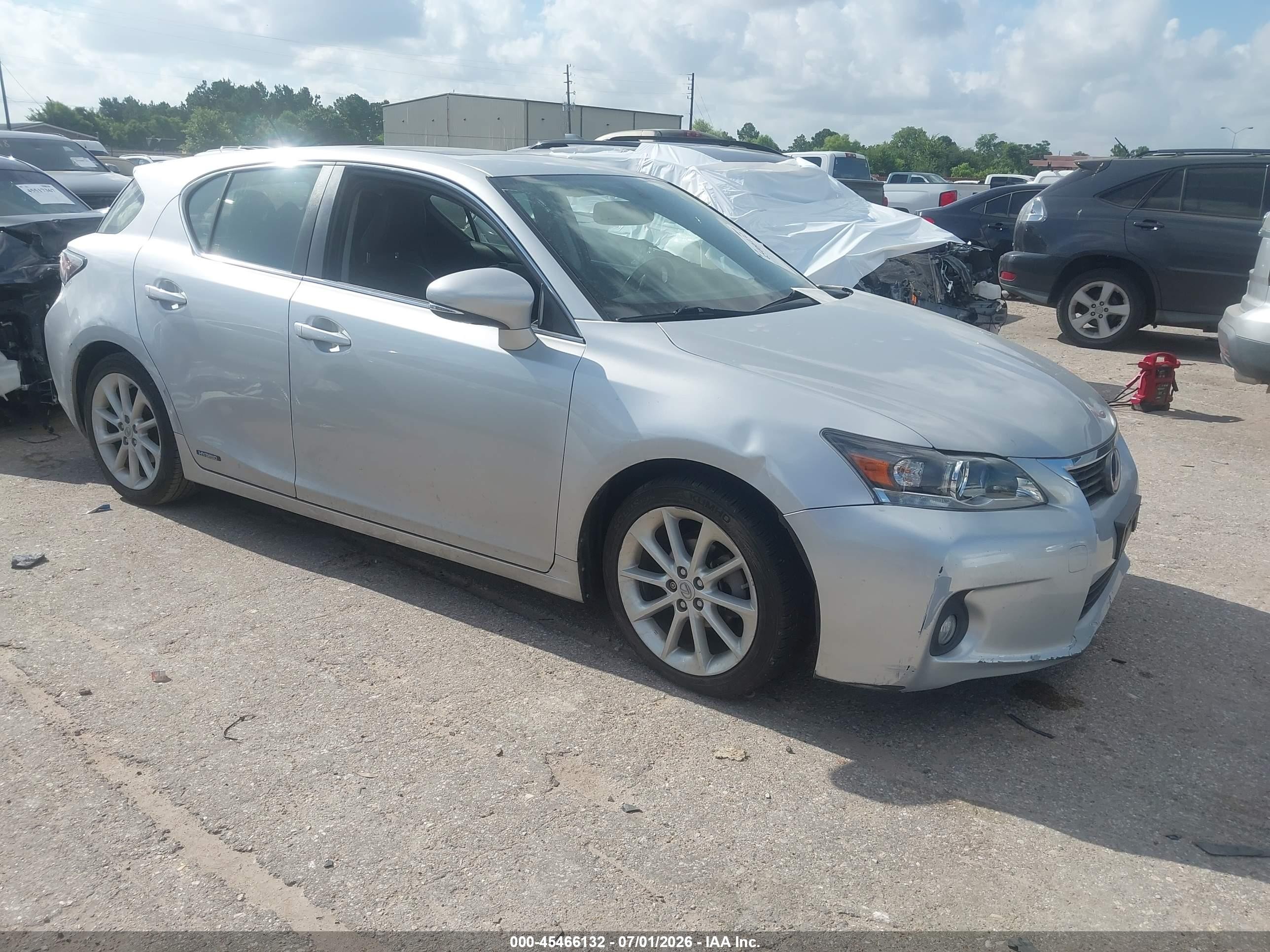 2013 Lexus Ct 200h   Silver vin: JTHKD5BH6D2155268