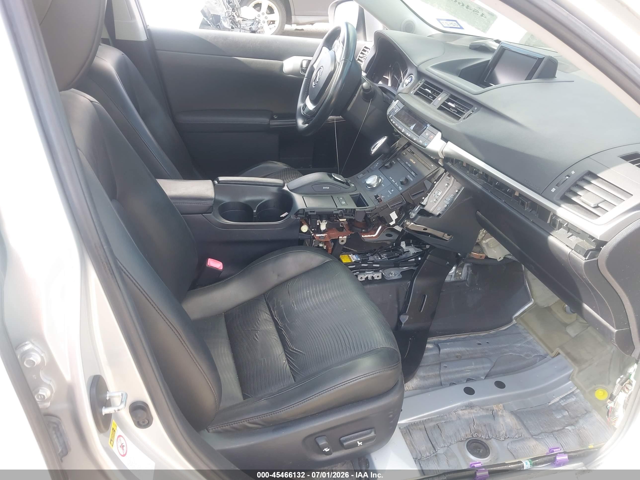 2013 Lexus Ct 200h   Silver vin: JTHKD5BH6D2155268
