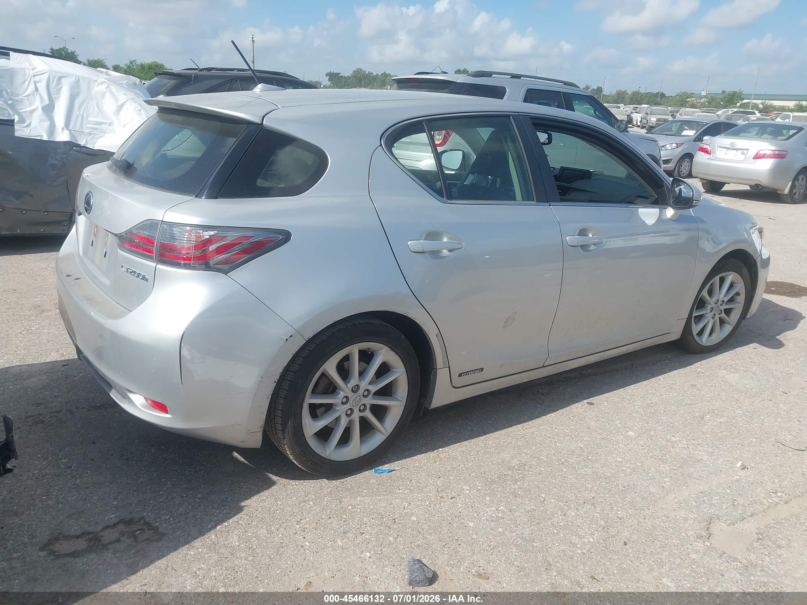 2013 Lexus Ct 200h   Silver vin: JTHKD5BH6D2155268