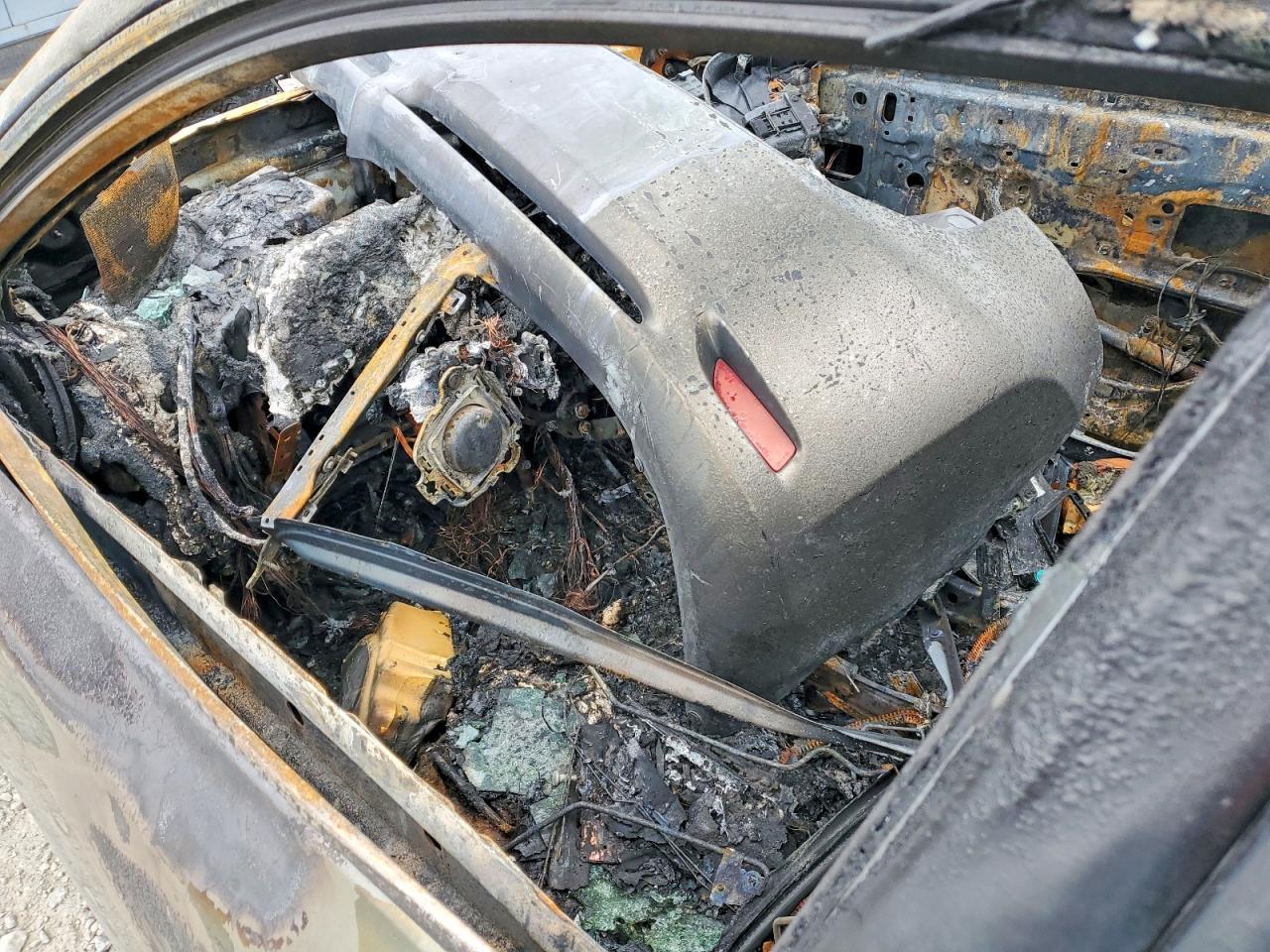 2013 Lexus Ct 200 Burn vin: JTHKD5BH6D2160812