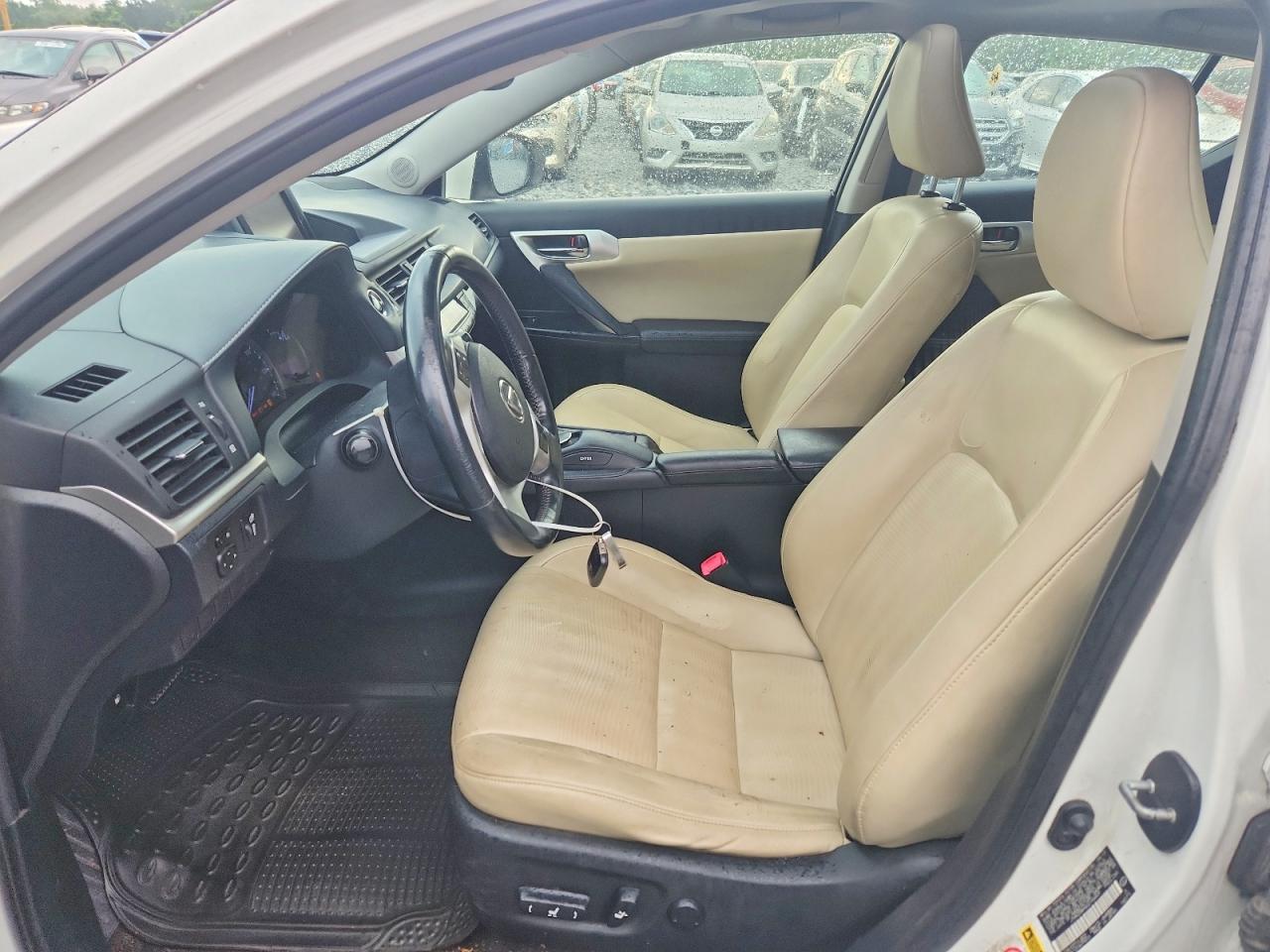 2013 Lexus Ct 200 White vin: JTHKD5BH6D2166609