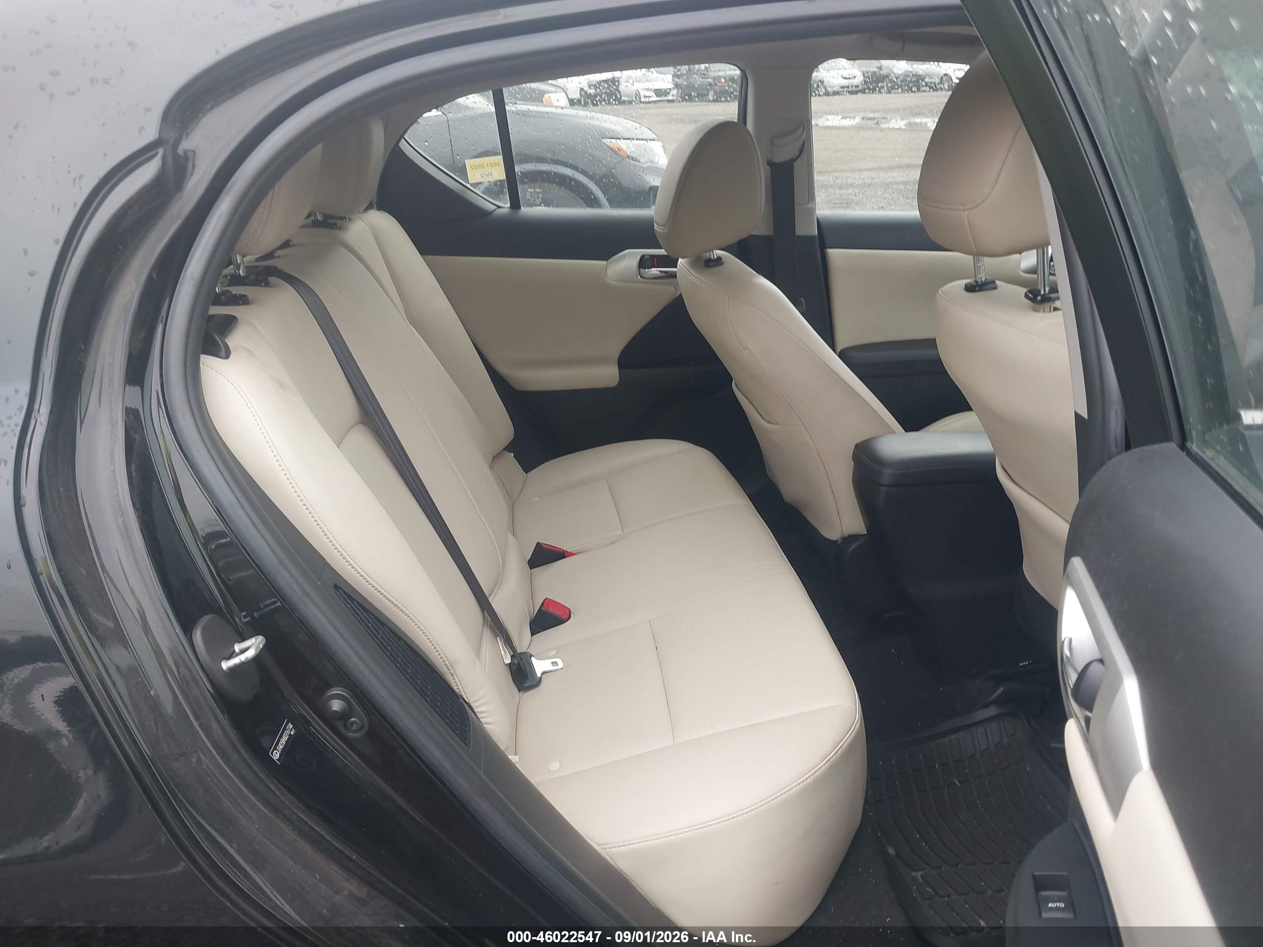 2013 Lexus Ct 200h   Черный vin: JTHKD5BH6D2167744