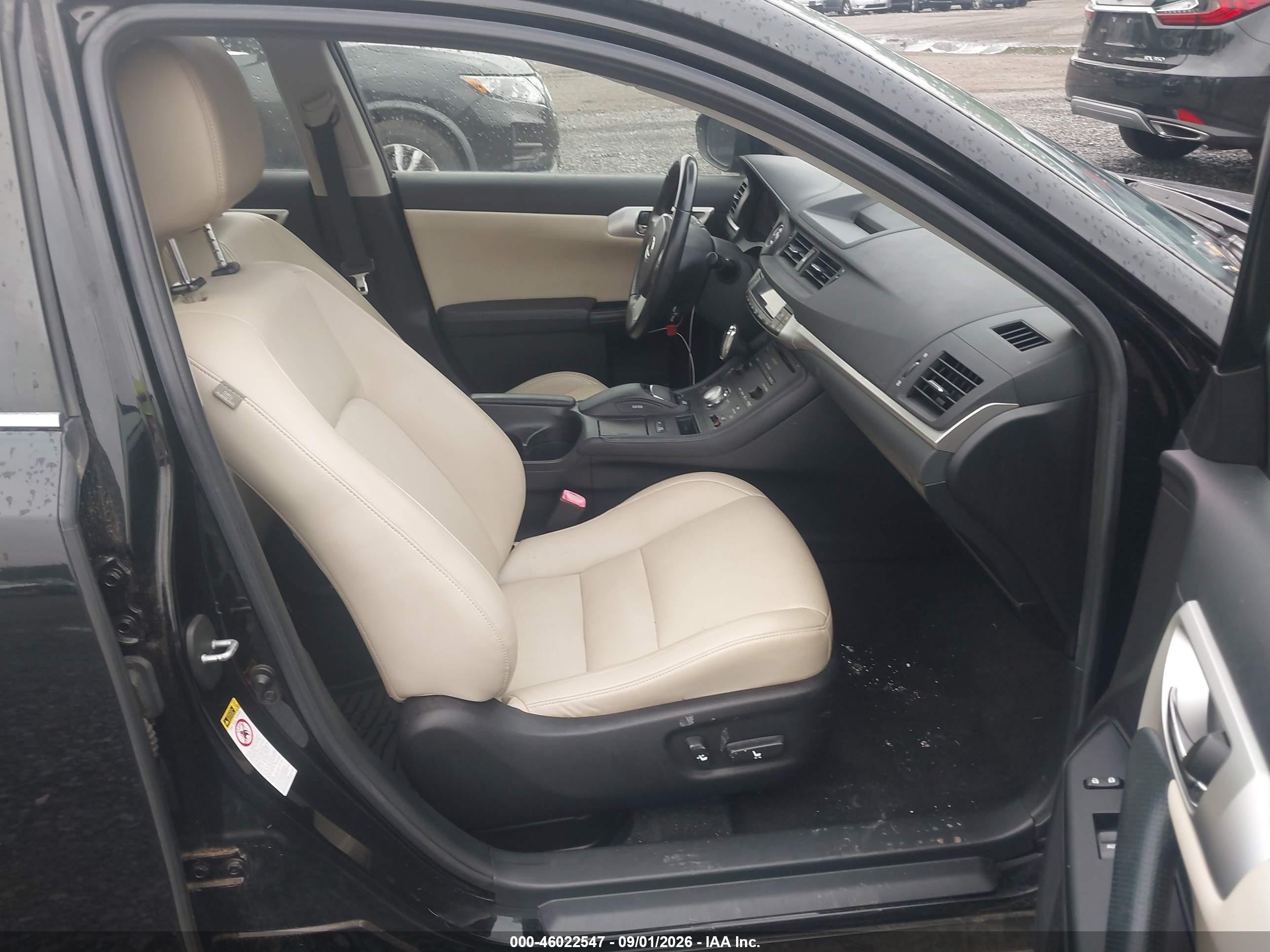 2013 Lexus Ct 200h   Черный vin: JTHKD5BH6D2167744