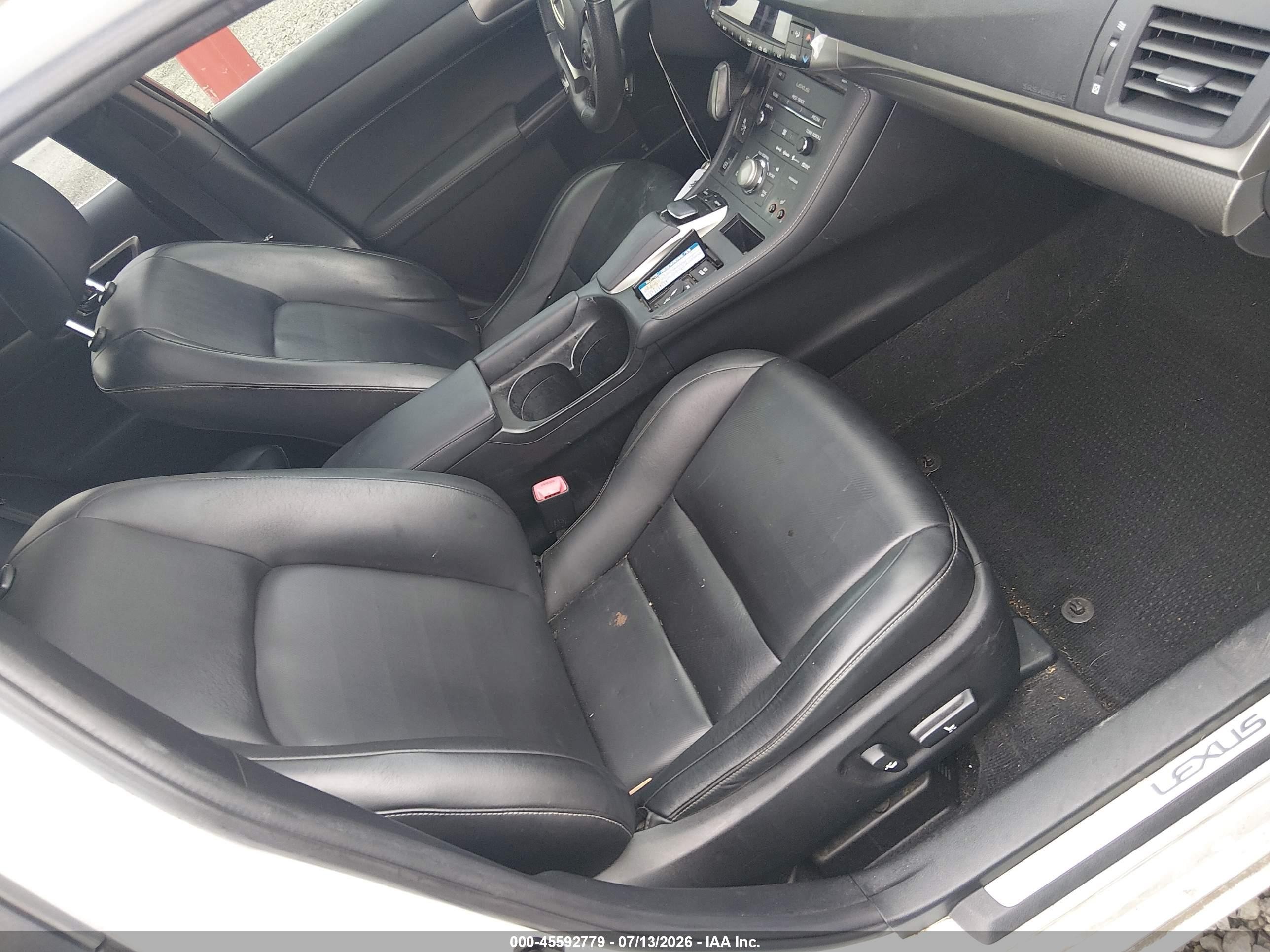 2014 Lexus Ct 200h   Silver vin: JTHKD5BH6E2174050