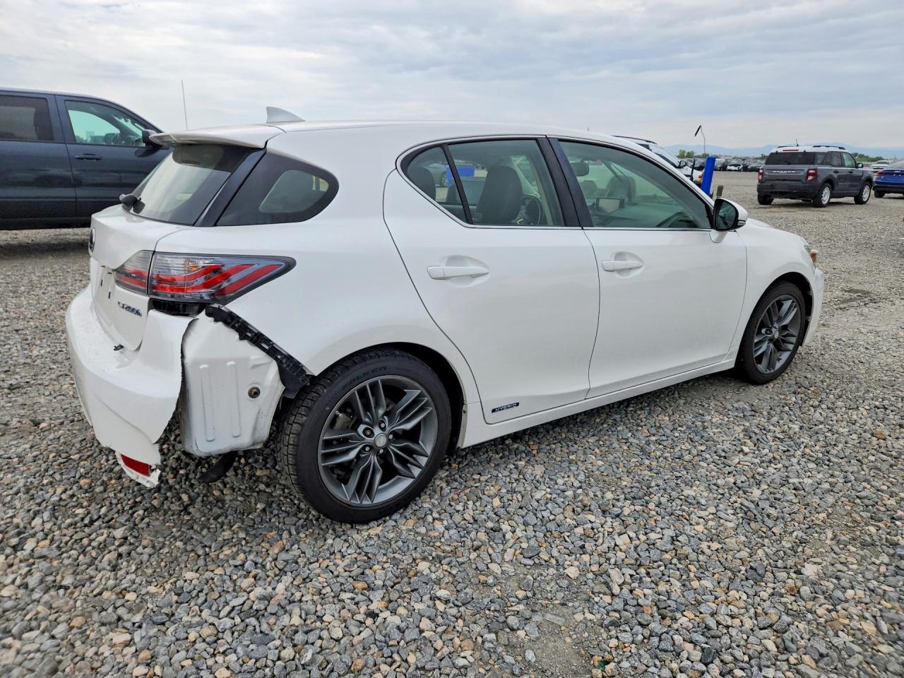 2015 Lexus Ct 200 White vin: JTHKD5BH6F2229498