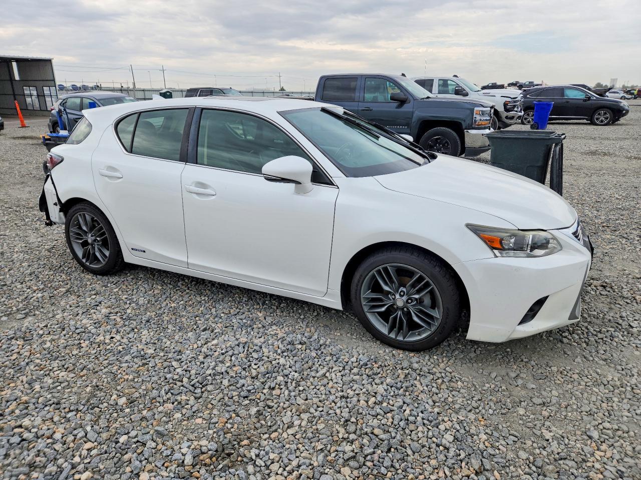 2015 Lexus Ct 200 White vin: JTHKD5BH6F2229498