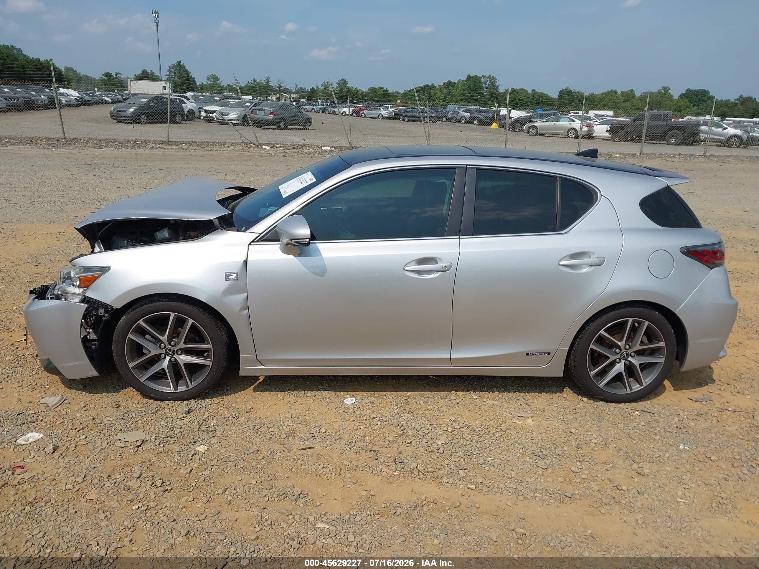 2015 Lexus Ct 200h   Silver vin: JTHKD5BH6F2249234