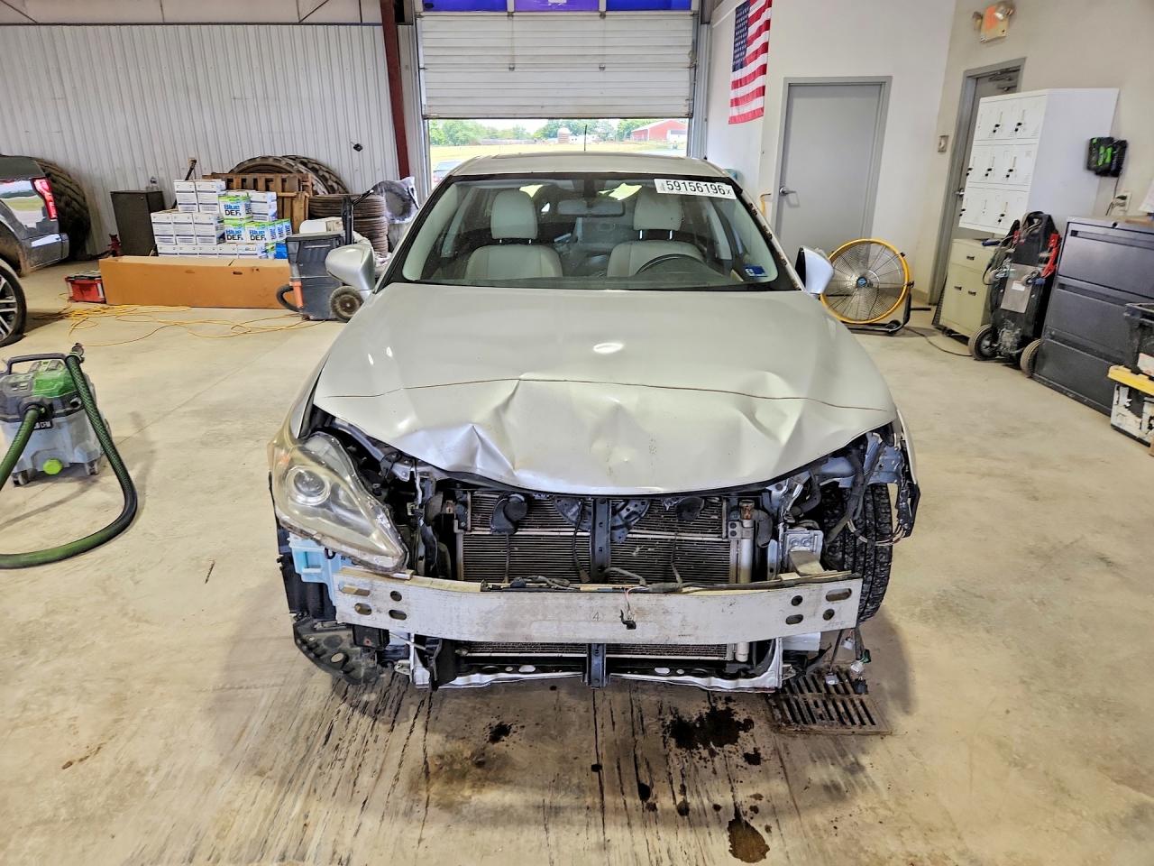 2011 Lexus Ct 200 Silver vin: JTHKD5BH7B2019972