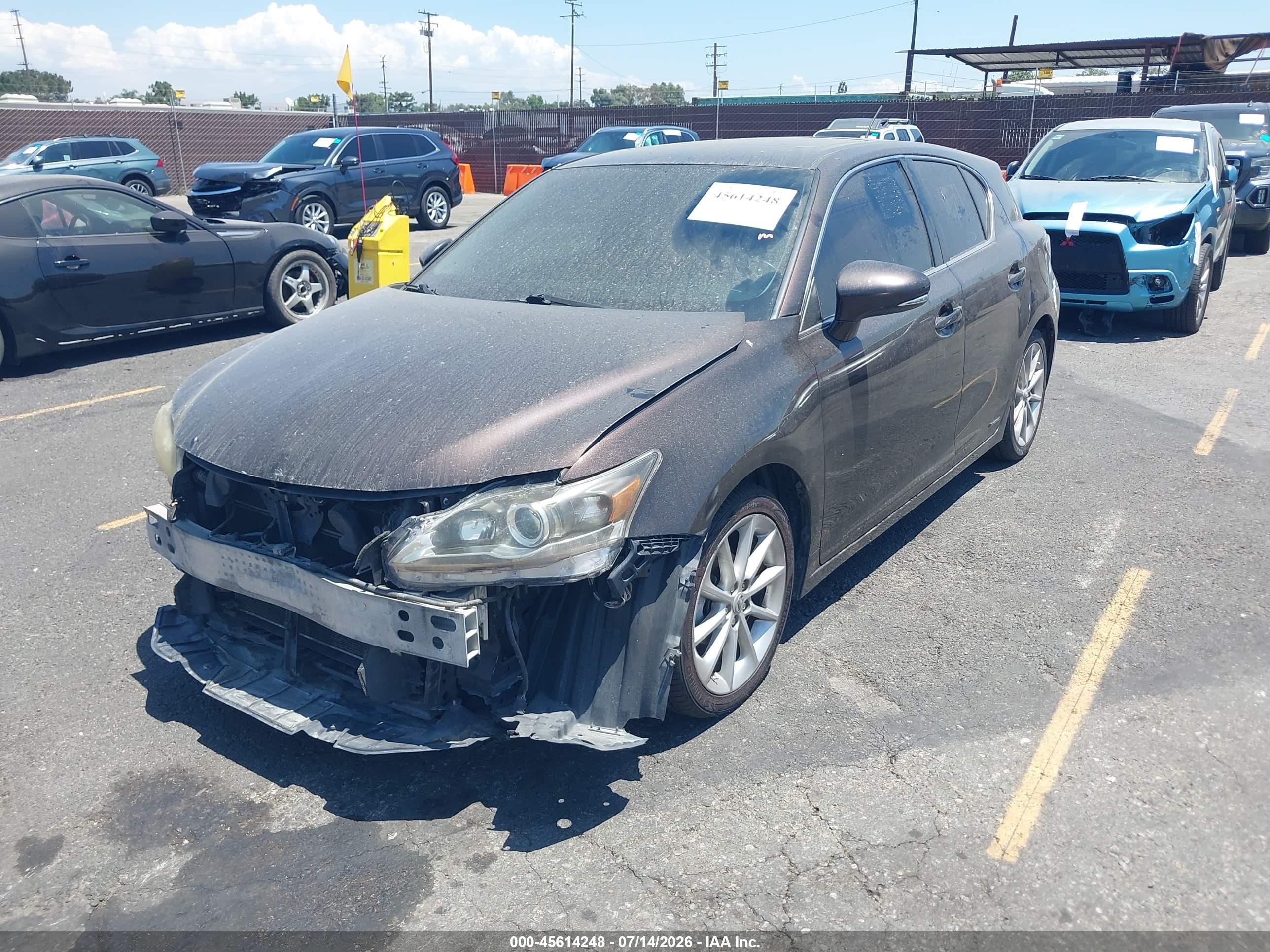 2011 Lexus Ct 200h Premium Dark Brown vin: JTHKD5BH7B2042152