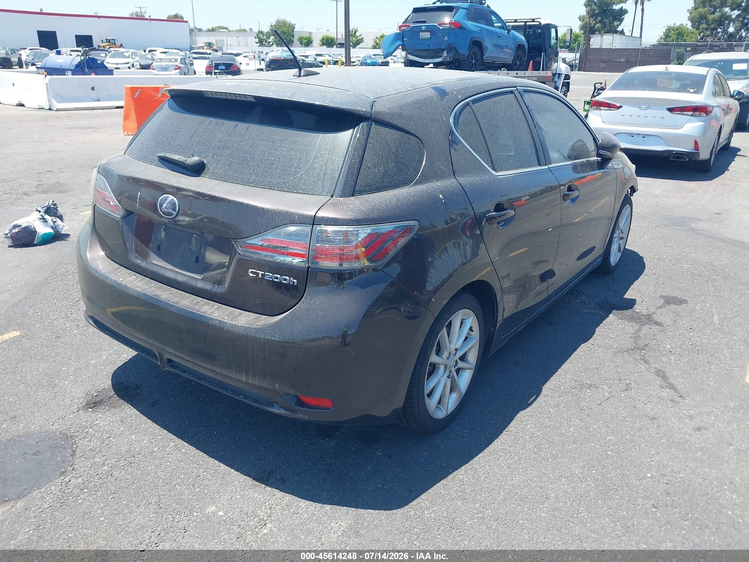 2011 Lexus Ct 200h Premium Dark Brown vin: JTHKD5BH7B2042152