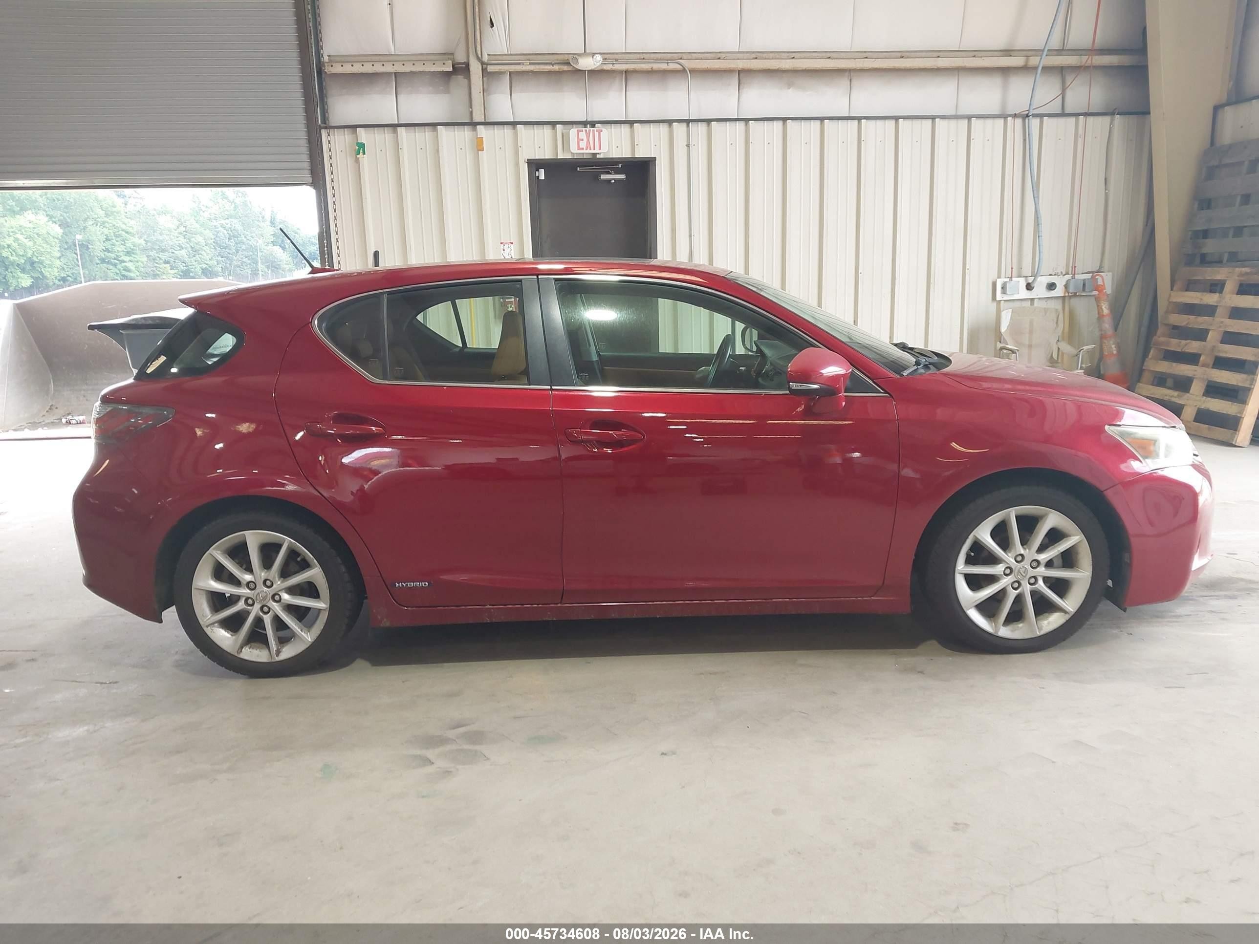 2012 Lexus Ct 200h Premium Burgundy vin: JTHKD5BH7C2068106