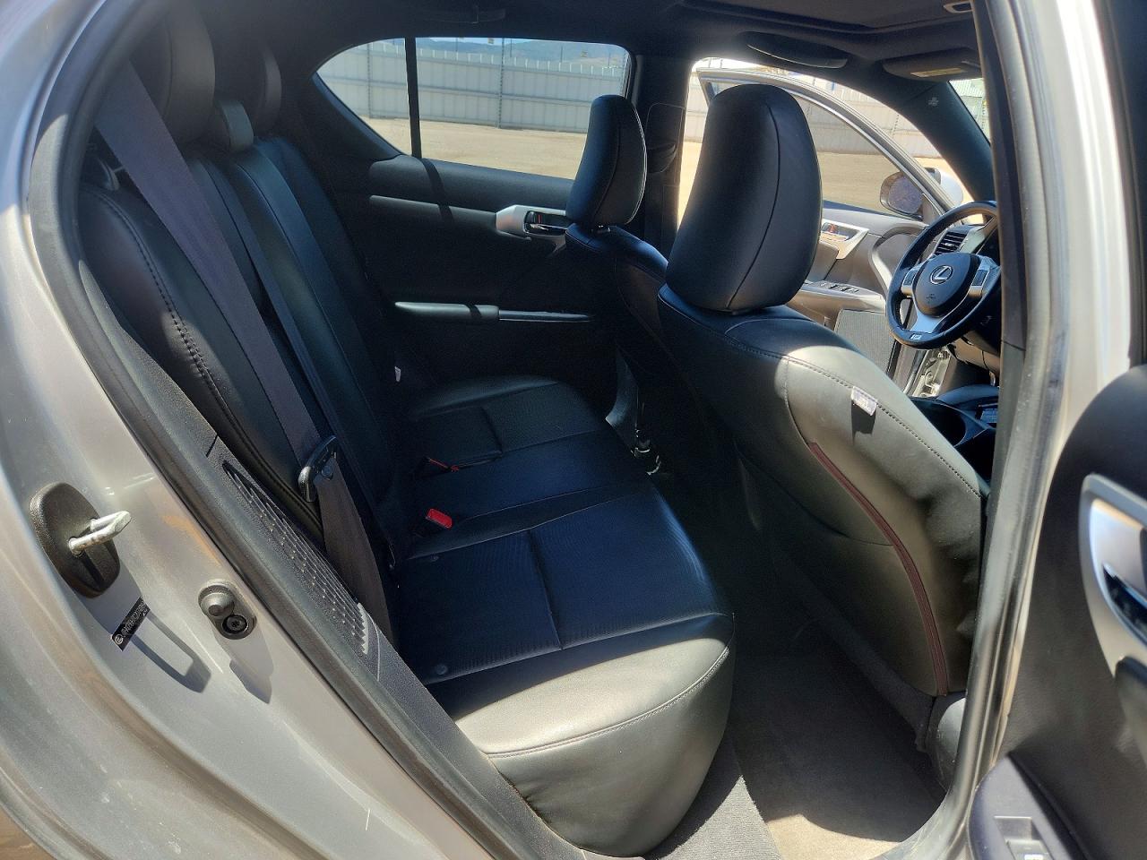 2012 Lexus Ct 200h Premium Silver vin: JTHKD5BH7C2074889