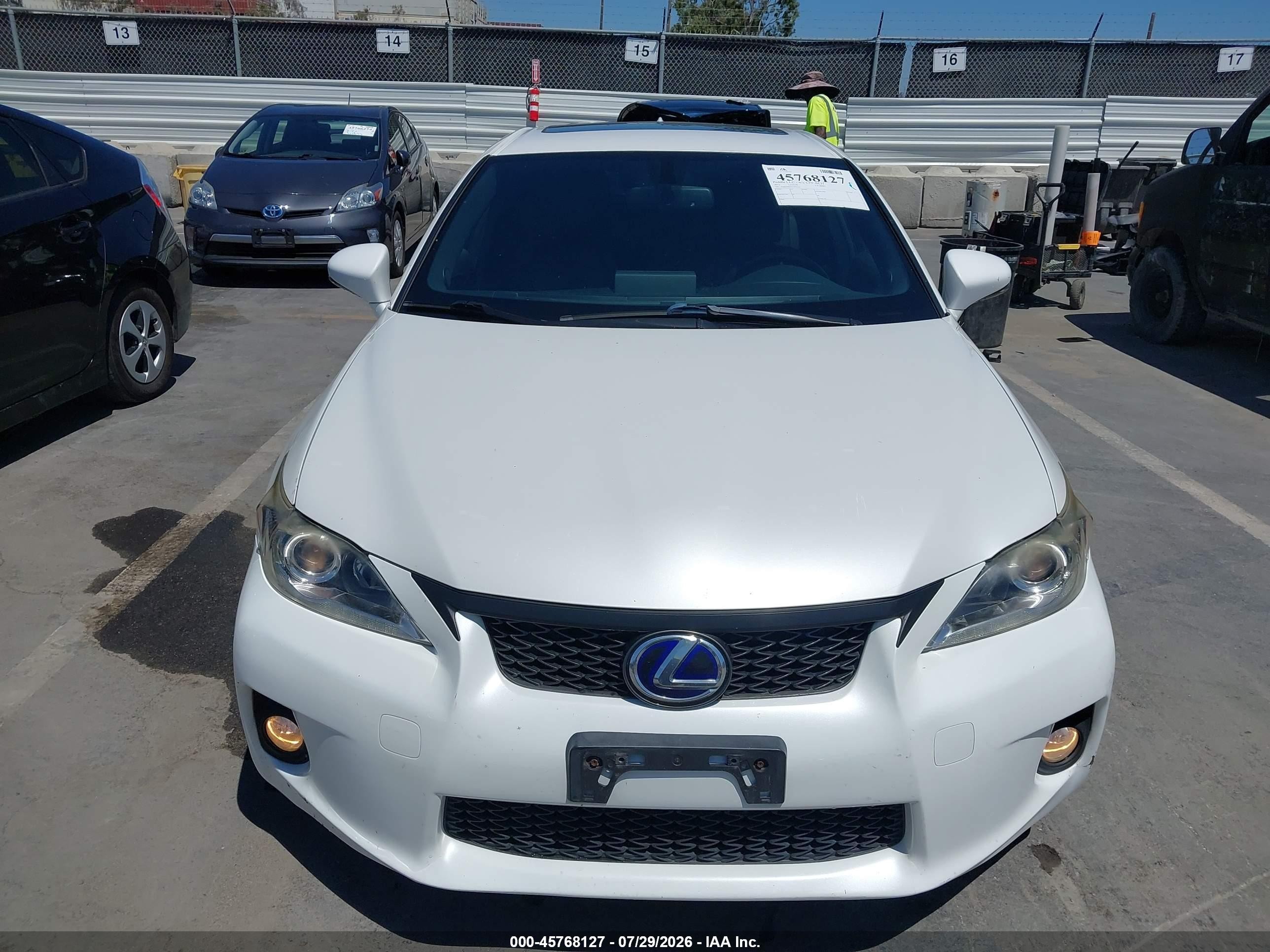 2012 Lexus Ct 200h Premium White vin: JTHKD5BH7C2075525