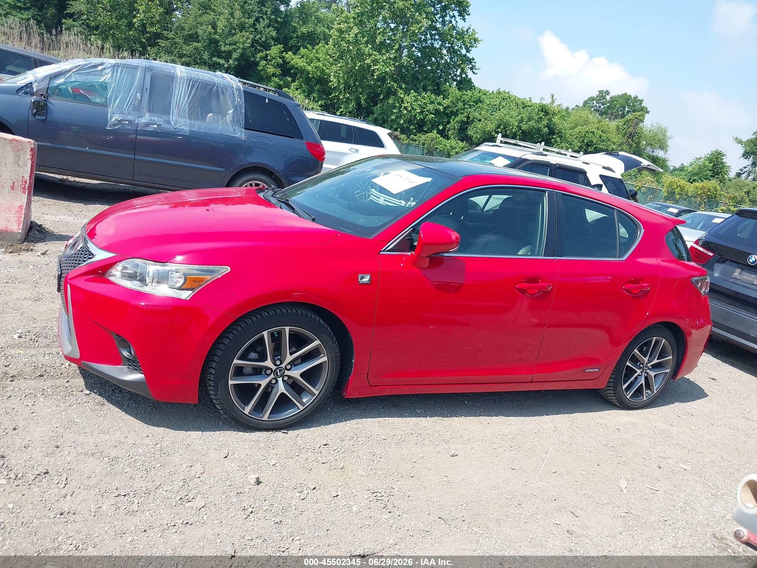 2014 Lexus Ct 200h   Red vin: JTHKD5BH7E2194758