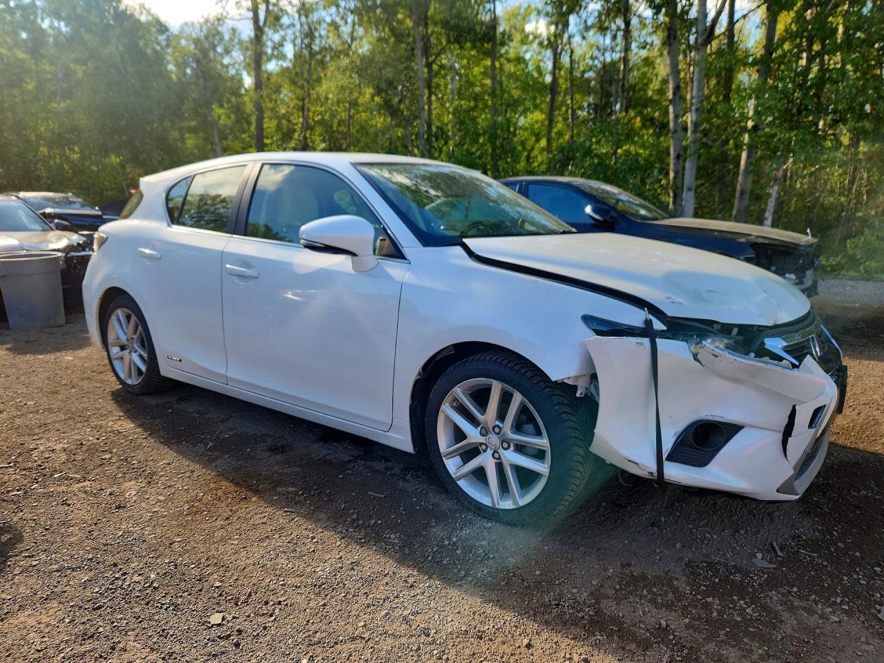 2014 Lexus Ct 200 White vin: JTHKD5BH7E2200185