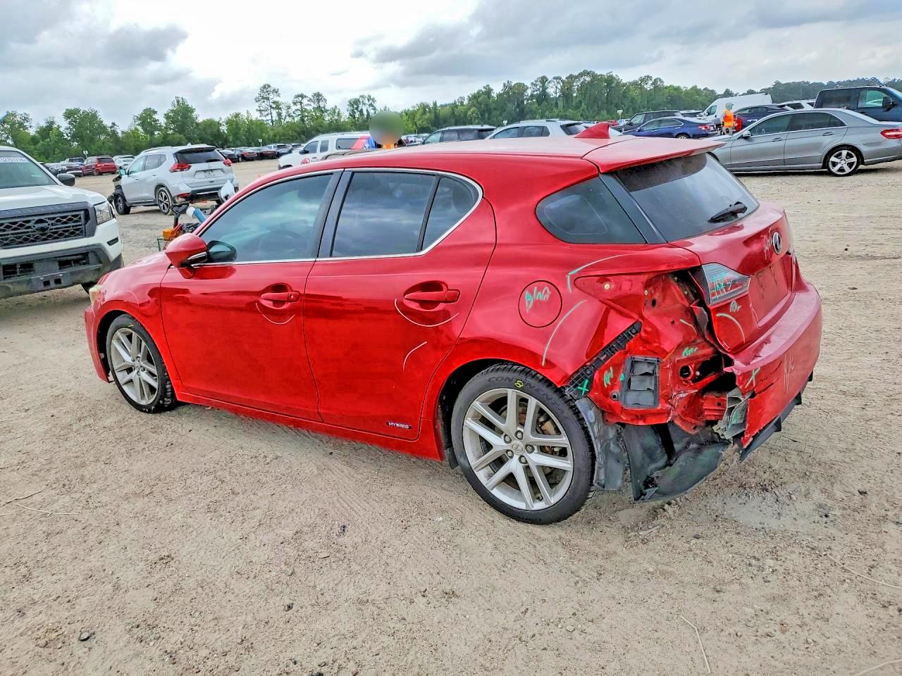 2014 Lexus Ct 200 Red vin: JTHKD5BH7E2201305