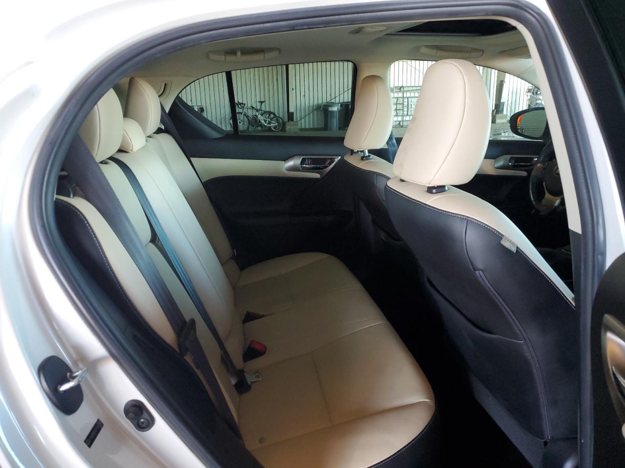 2014 Lexus Ct 200 White vin: JTHKD5BH7E2203247