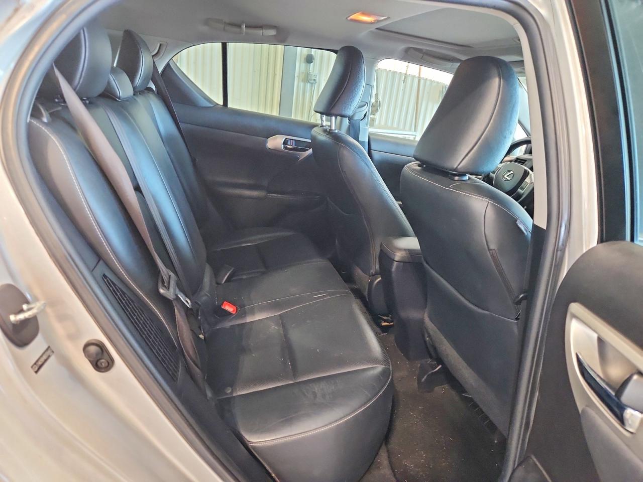 2011 Lexus Ct 200 Серебряный vin: JTHKD5BH8B2006602