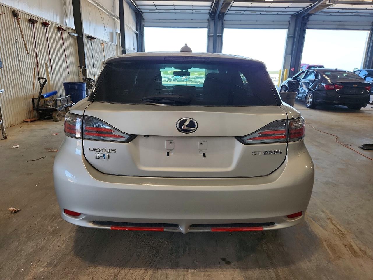 2011 Lexus Ct 200 Серебряный vin: JTHKD5BH8B2006602