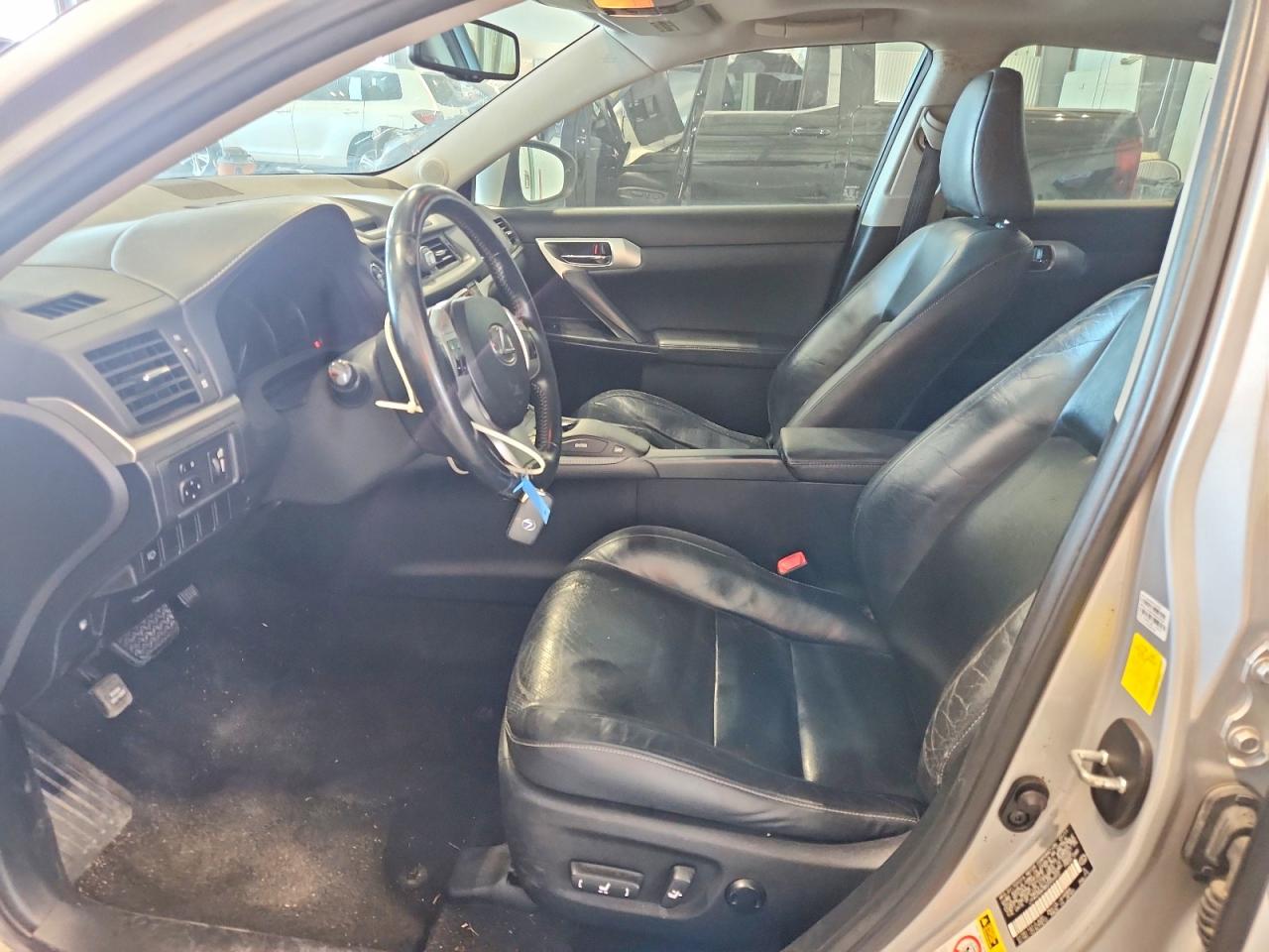 2011 Lexus Ct 200 Серебряный vin: JTHKD5BH8B2006602