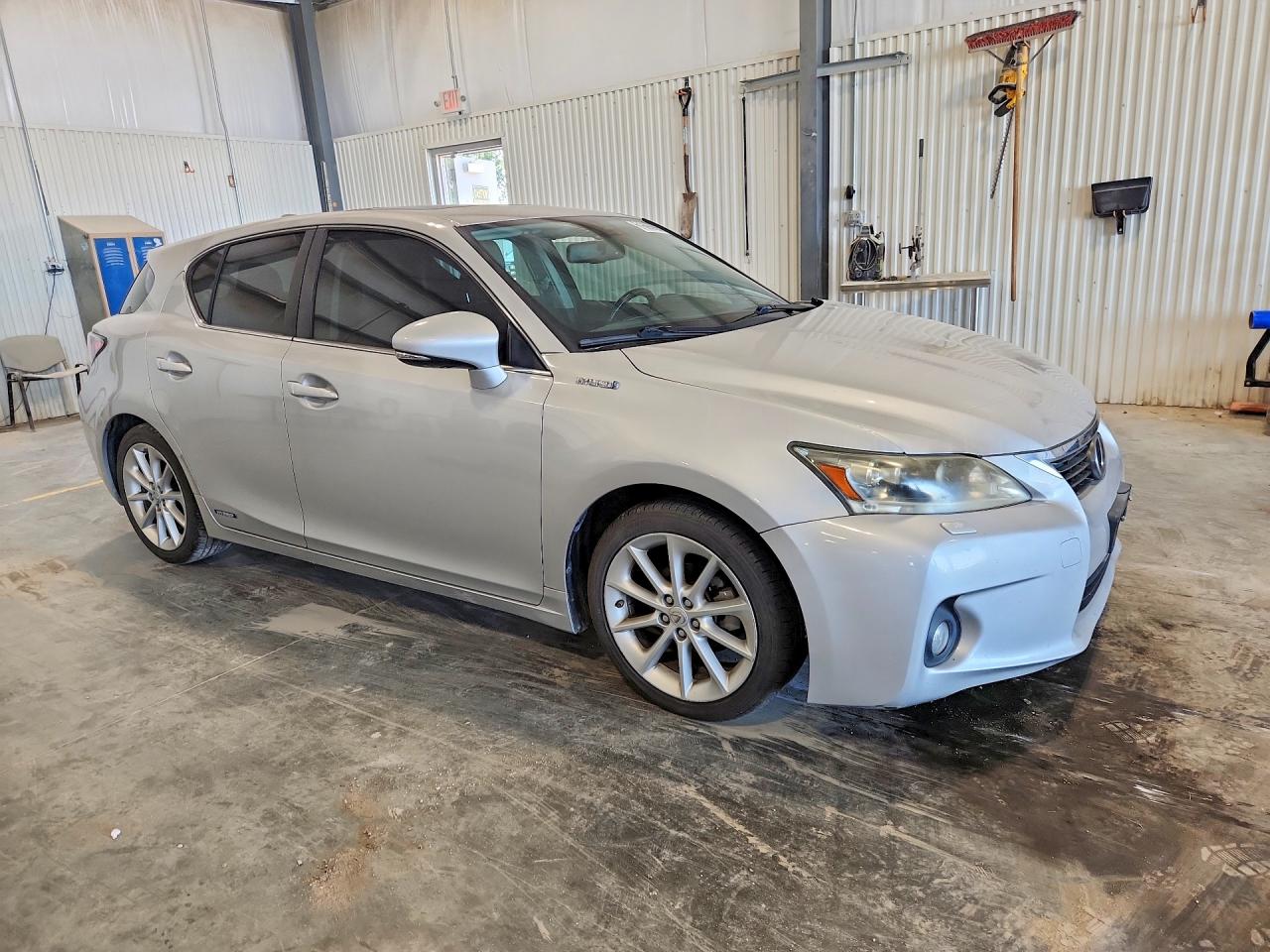 2011 Lexus Ct 200 Серебряный vin: JTHKD5BH8B2006602