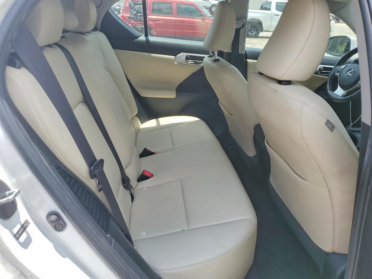 2012 Lexus Ct 200 White vin: JTHKD5BH8C2082712