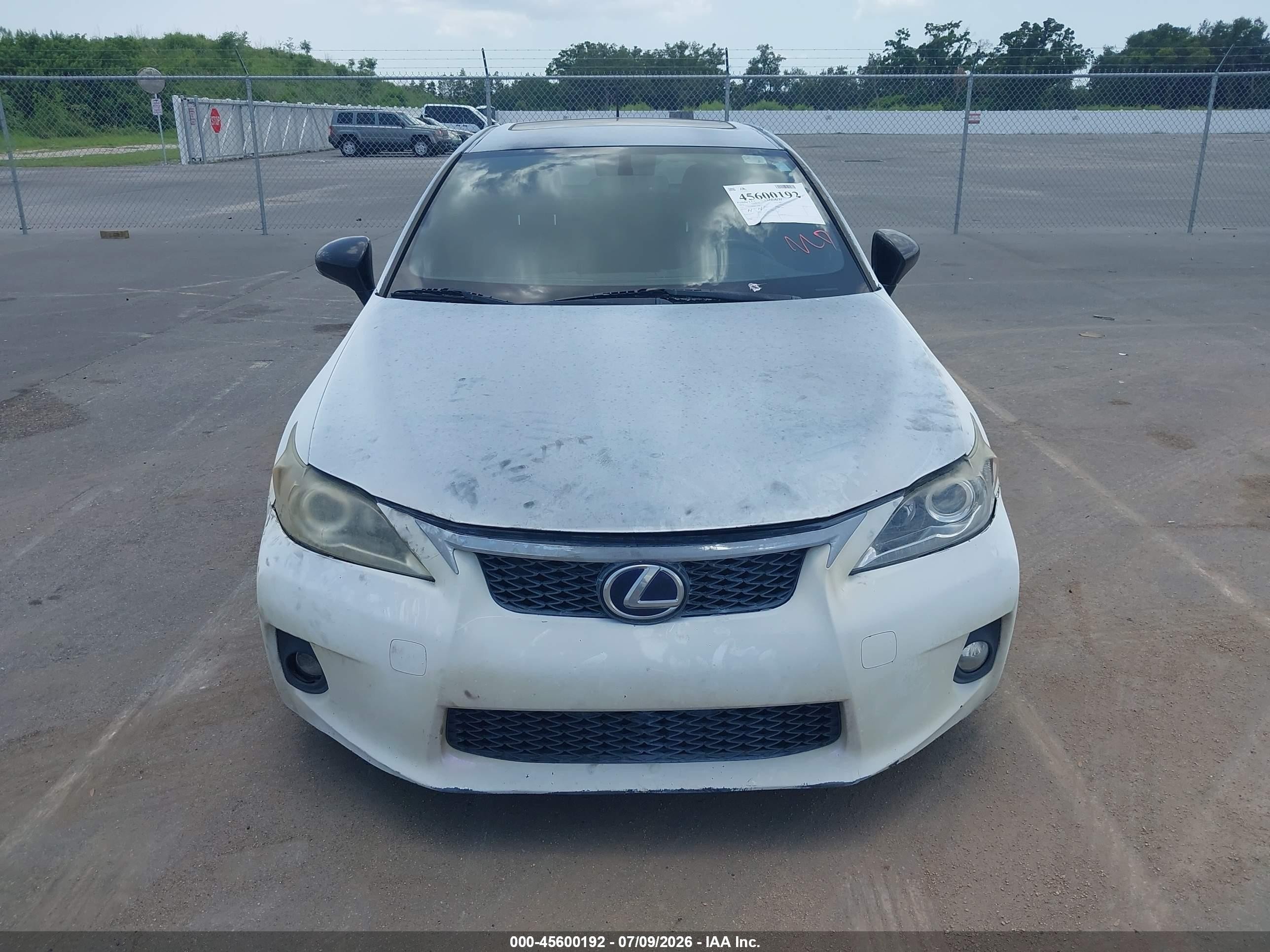 2012 Lexus Ct 200h Premium White vin: JTHKD5BH8C2098344